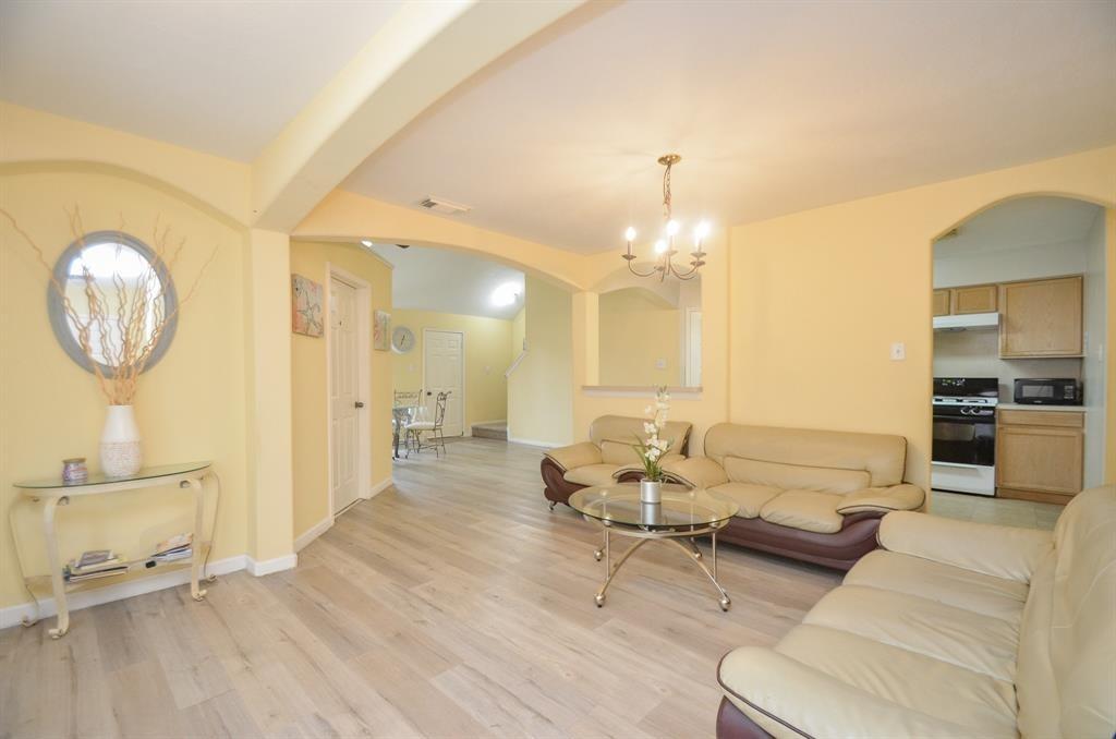 Biton Dr, Houston, TX 77083