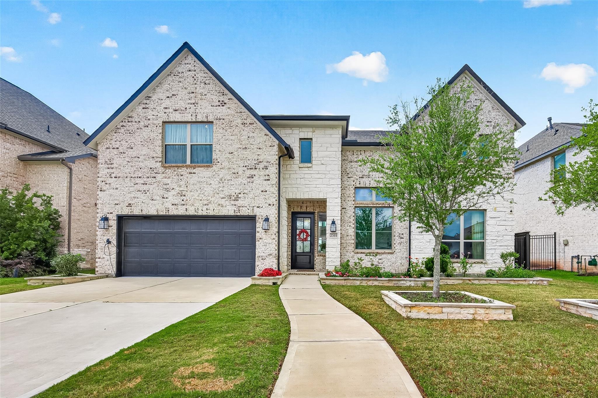 Falling Fig Ln, Richmond, TX 77406