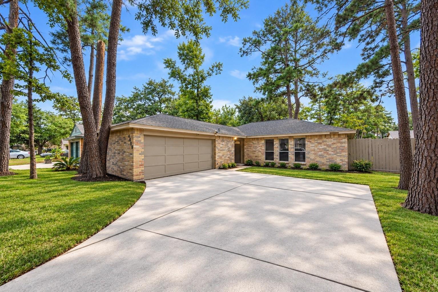 Whispering Rock Ln, Spring, TX 77388