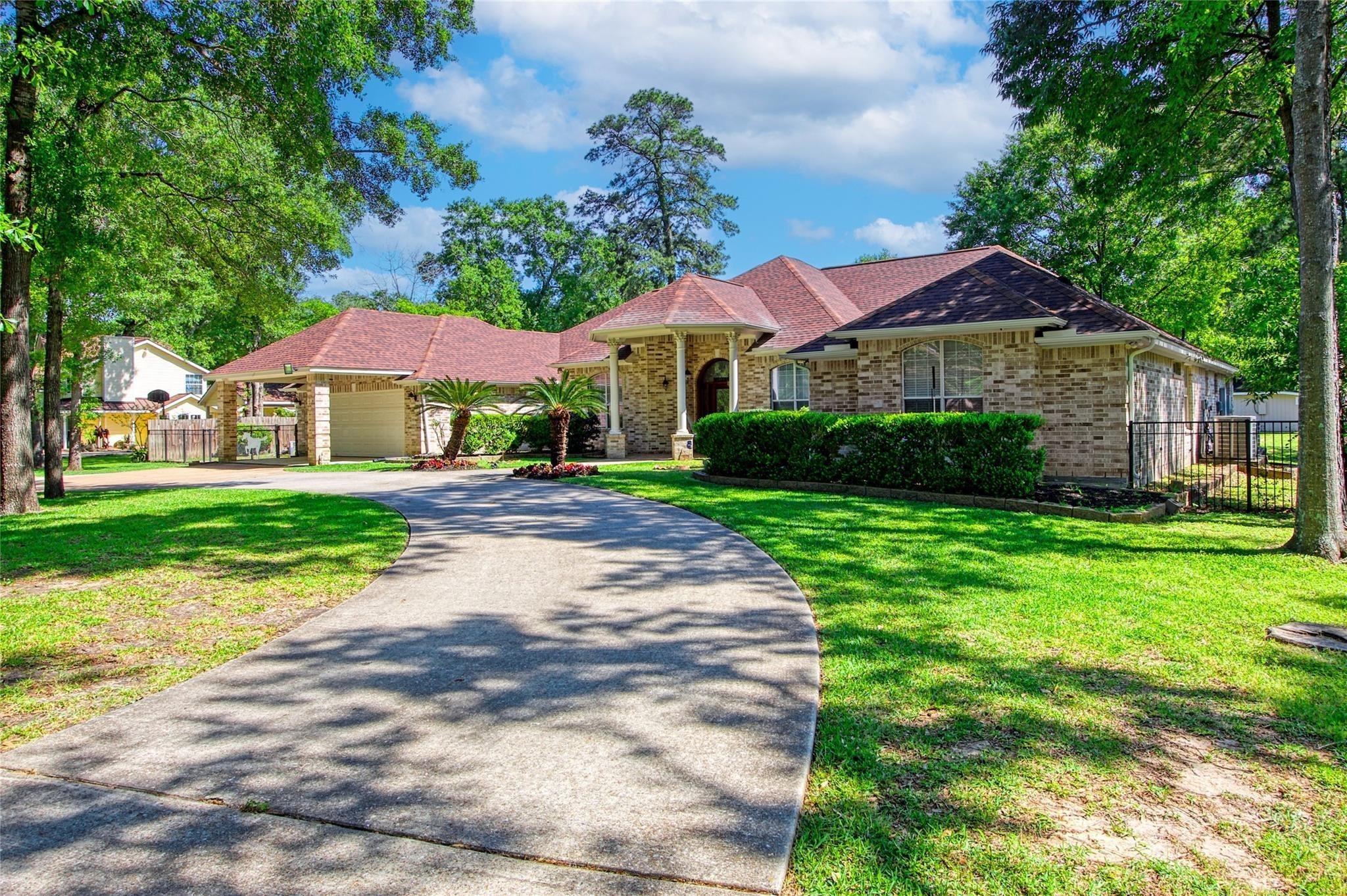 Indian Trails Dr, Tomball, TX 77375