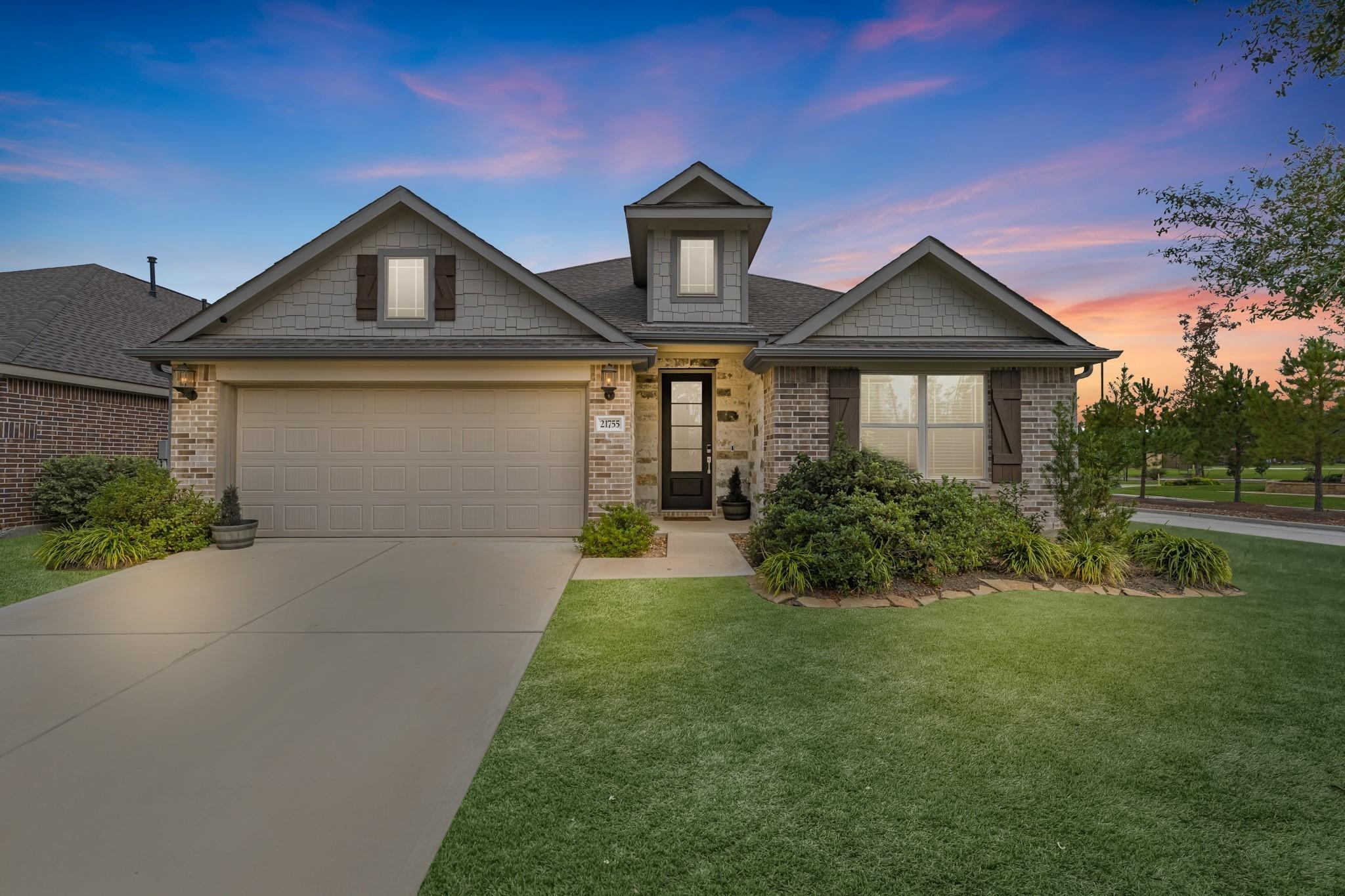 N Enchanted Rock Dr, Porter, TX 77365