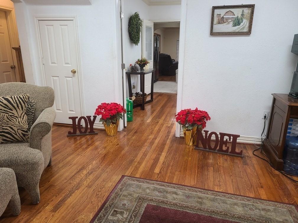 Shaver St, Pasadena, TX 77506