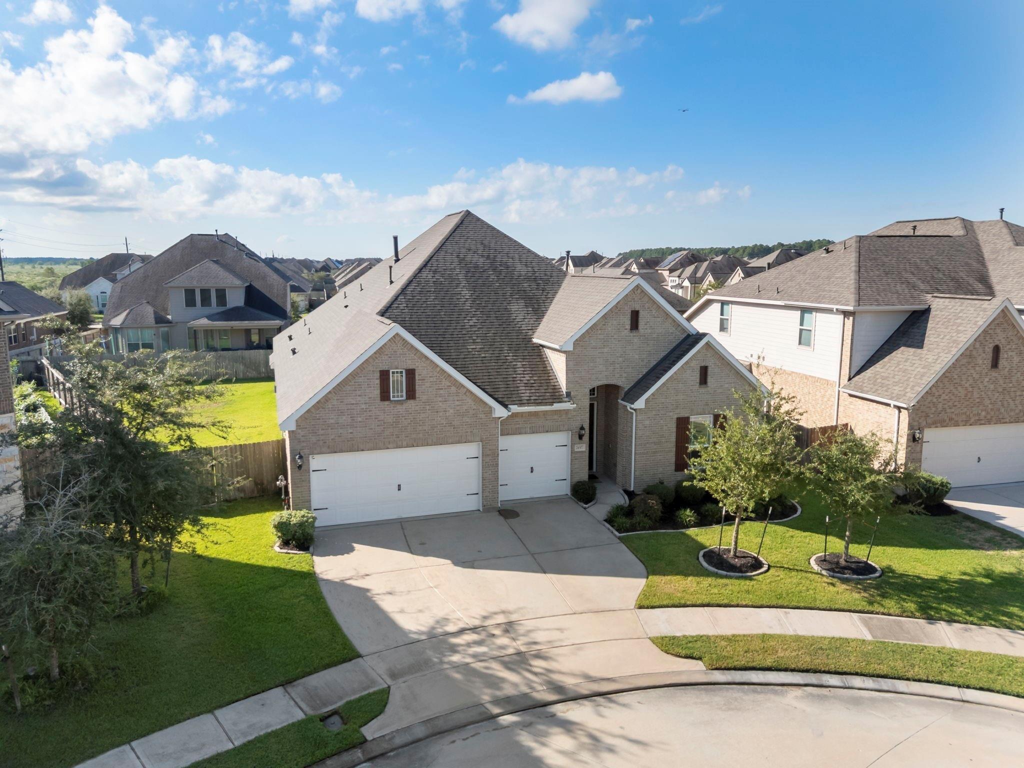Winter Lakes Dr, Katy, TX 77493