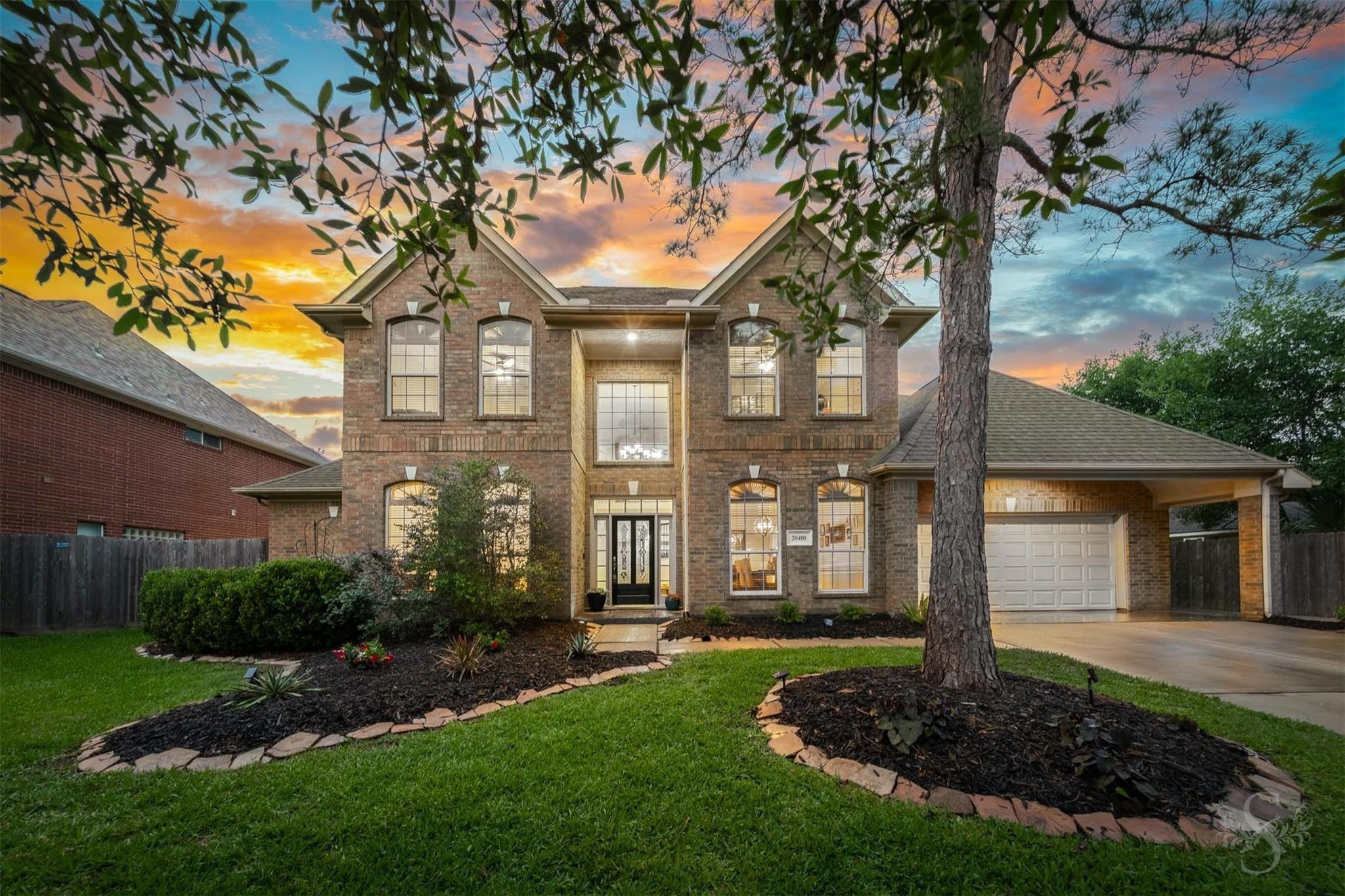 Lake Spring Ct, Cypress, TX 77433