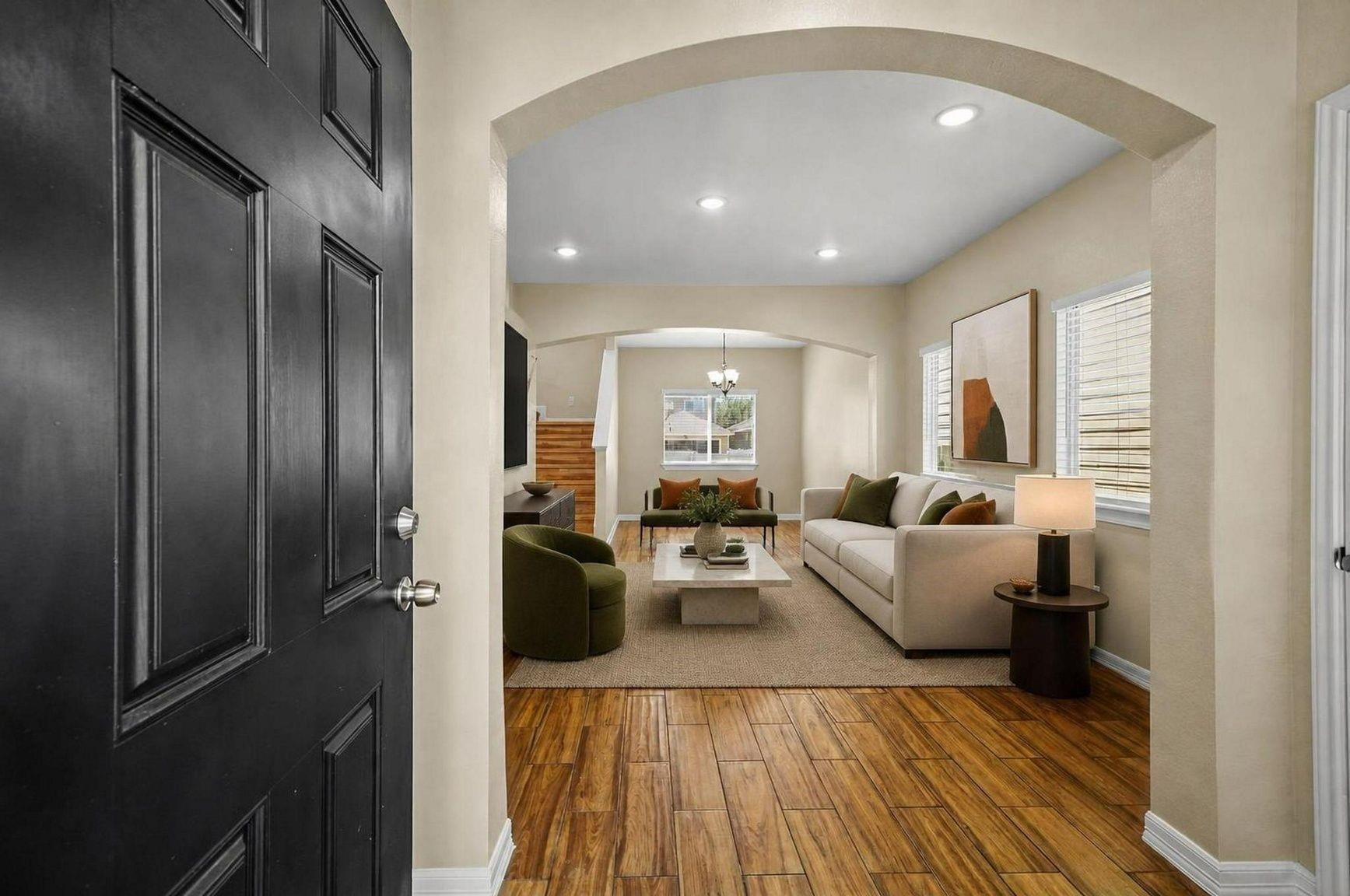 Claremont Garden Cir, Houston, TX 77047