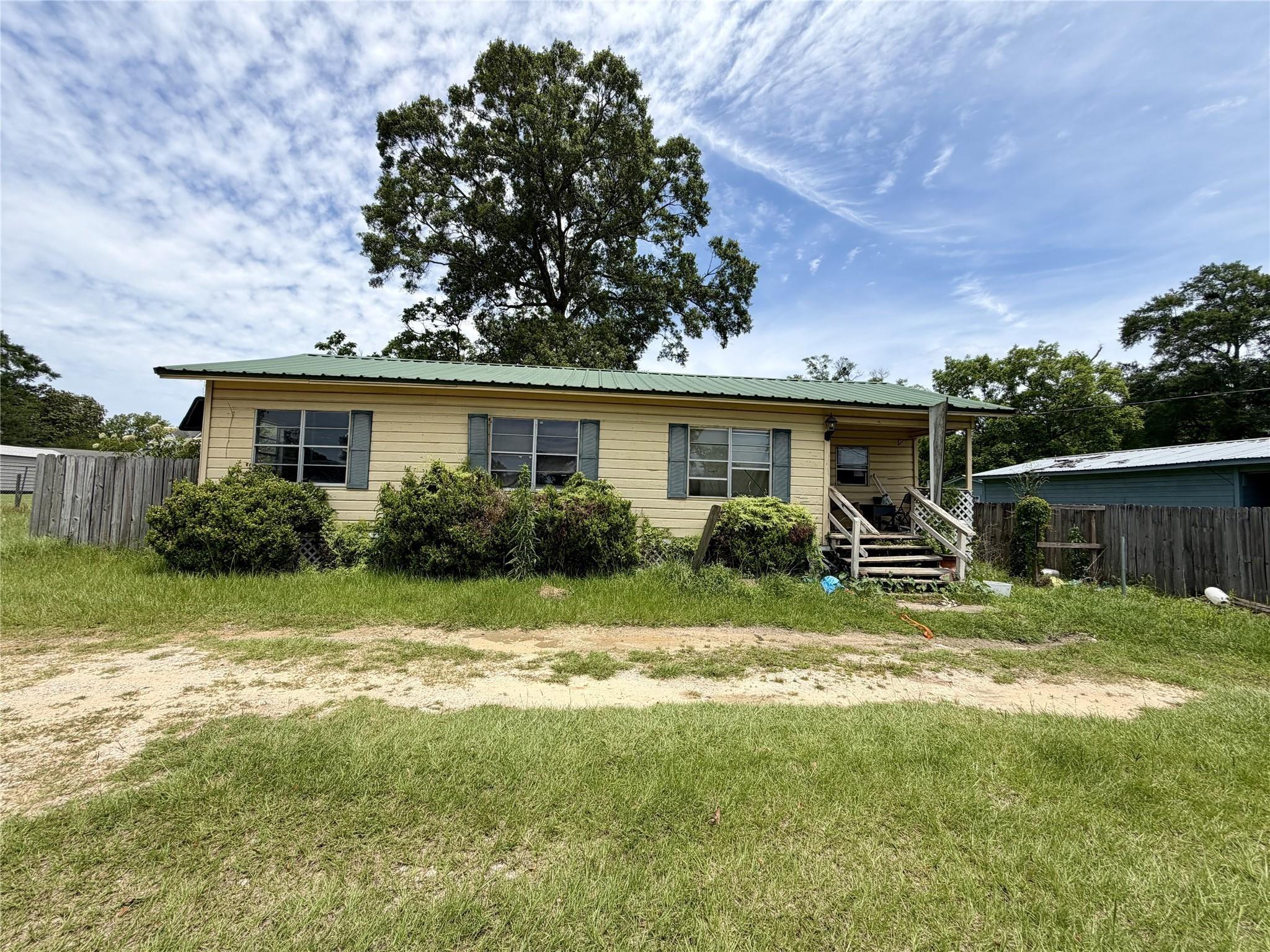 W Martin Luther King St, Kirbyville, TX 75956