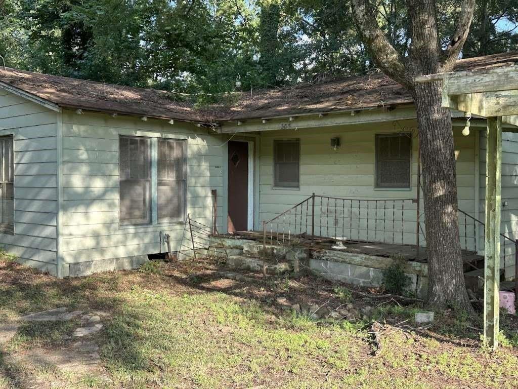 S Lake Dr, Texarkana, TX 75501