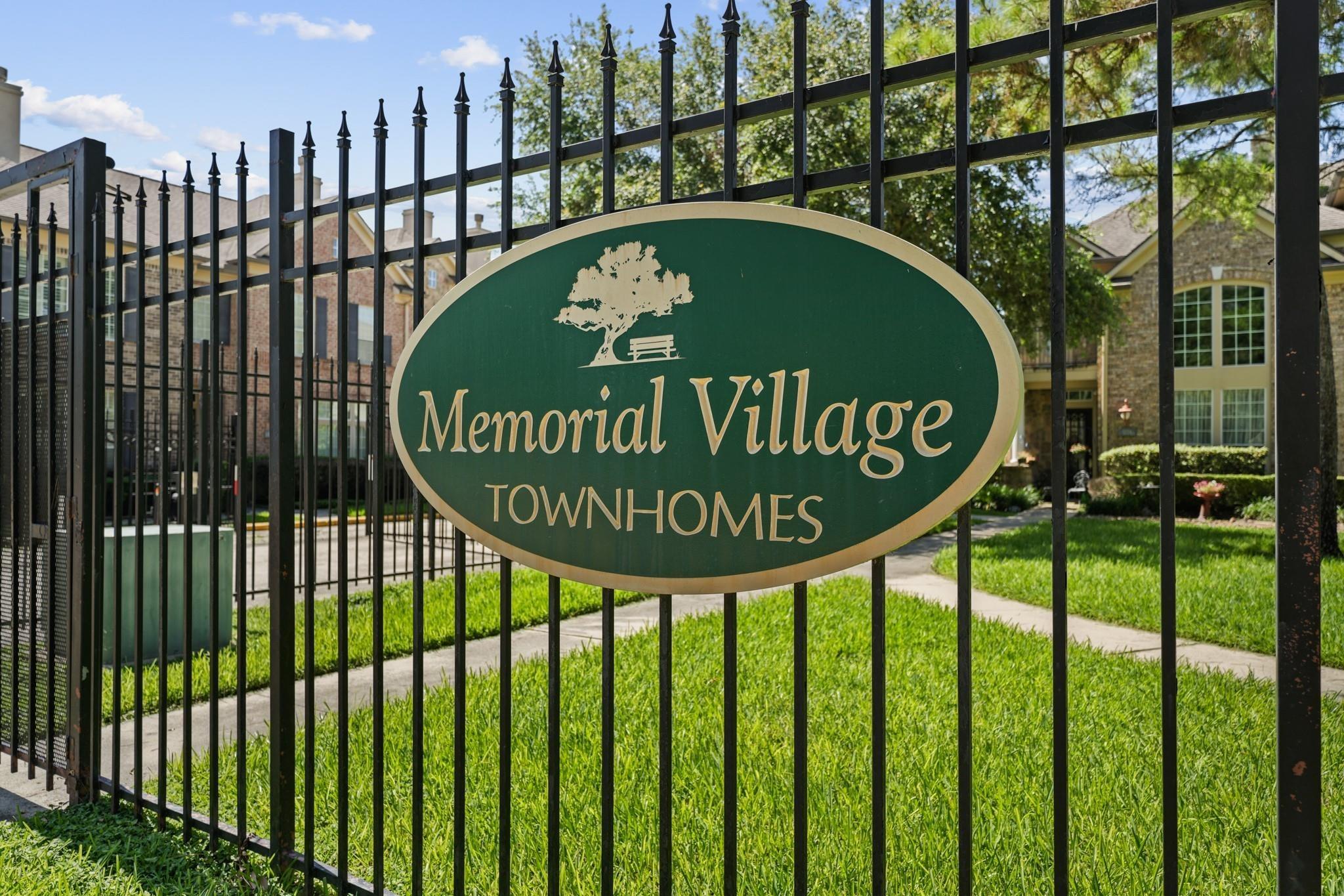 Barryknoll Ln, Houston, TX 77024