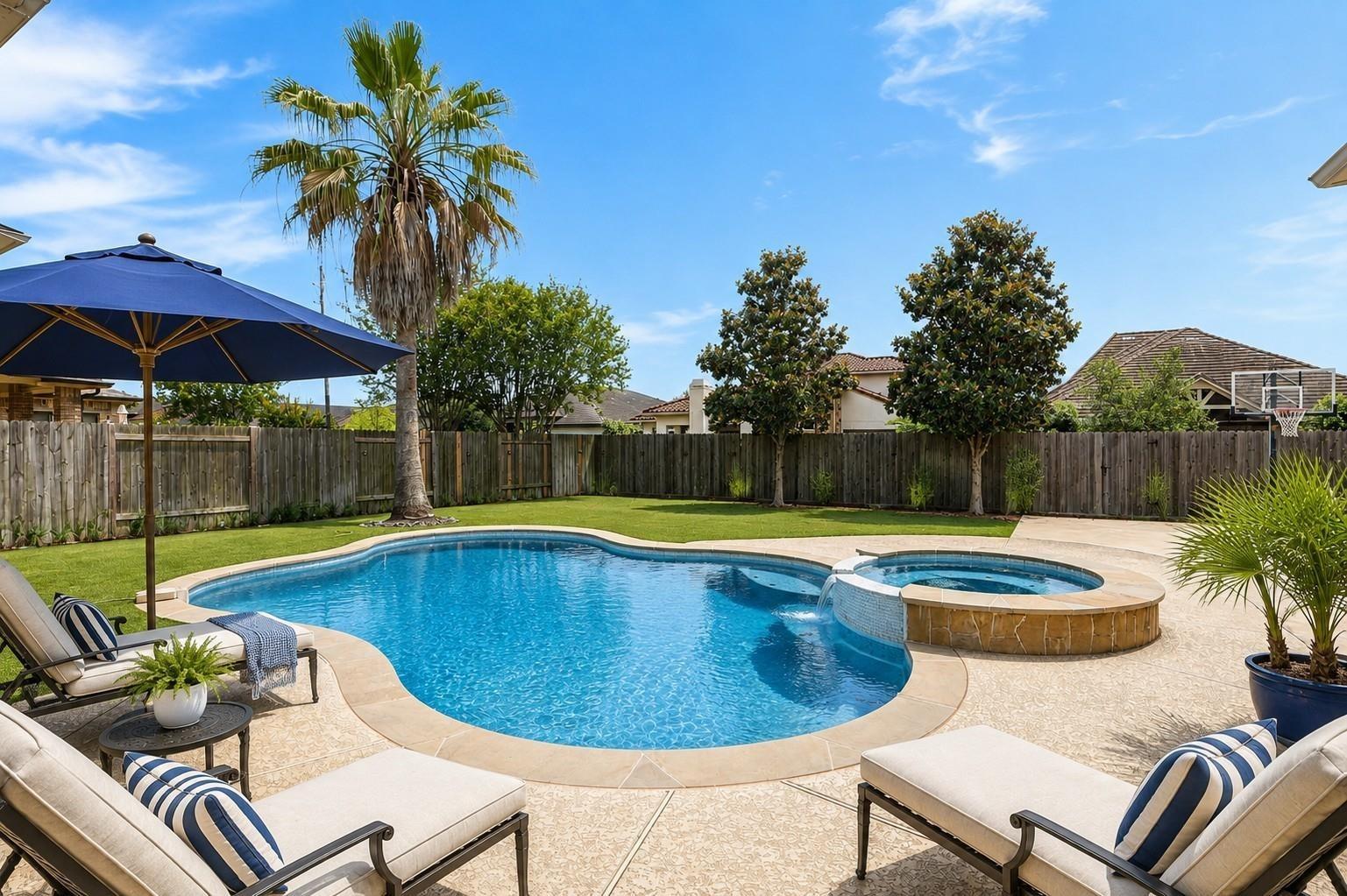 Poydras St, Sugar Land, TX 77498