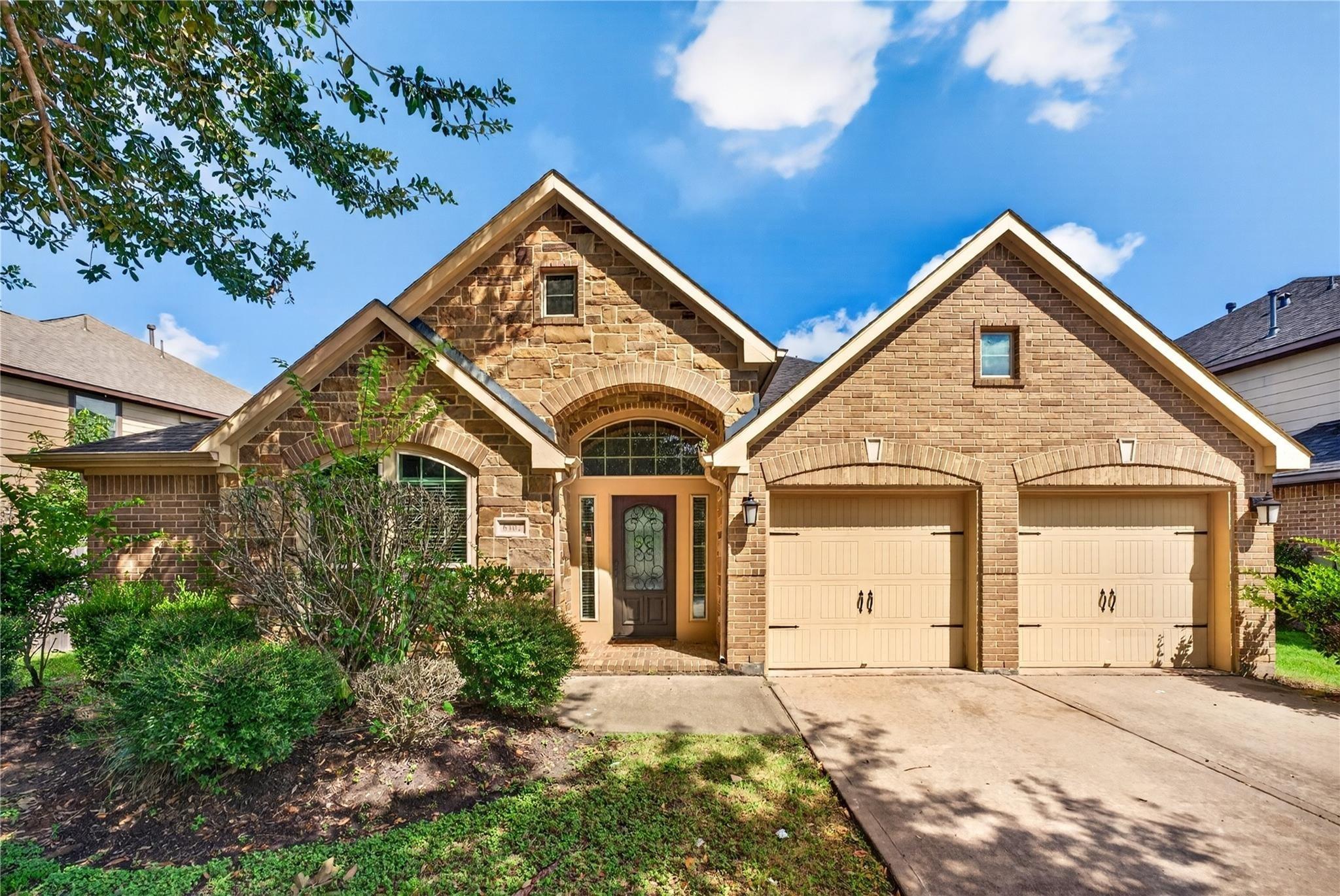 Falling Briar Ln, Sugar Land, TX 77479