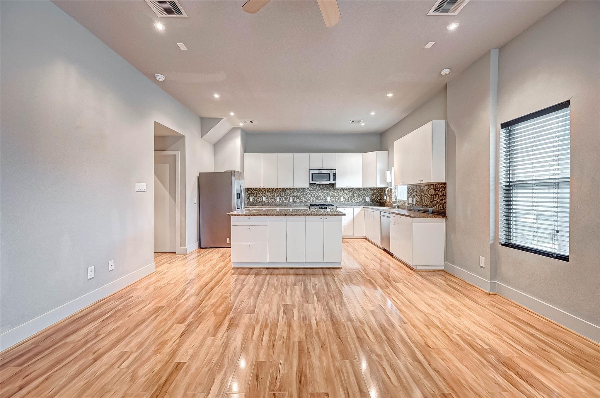 Cornish St, Houston, TX 77007
