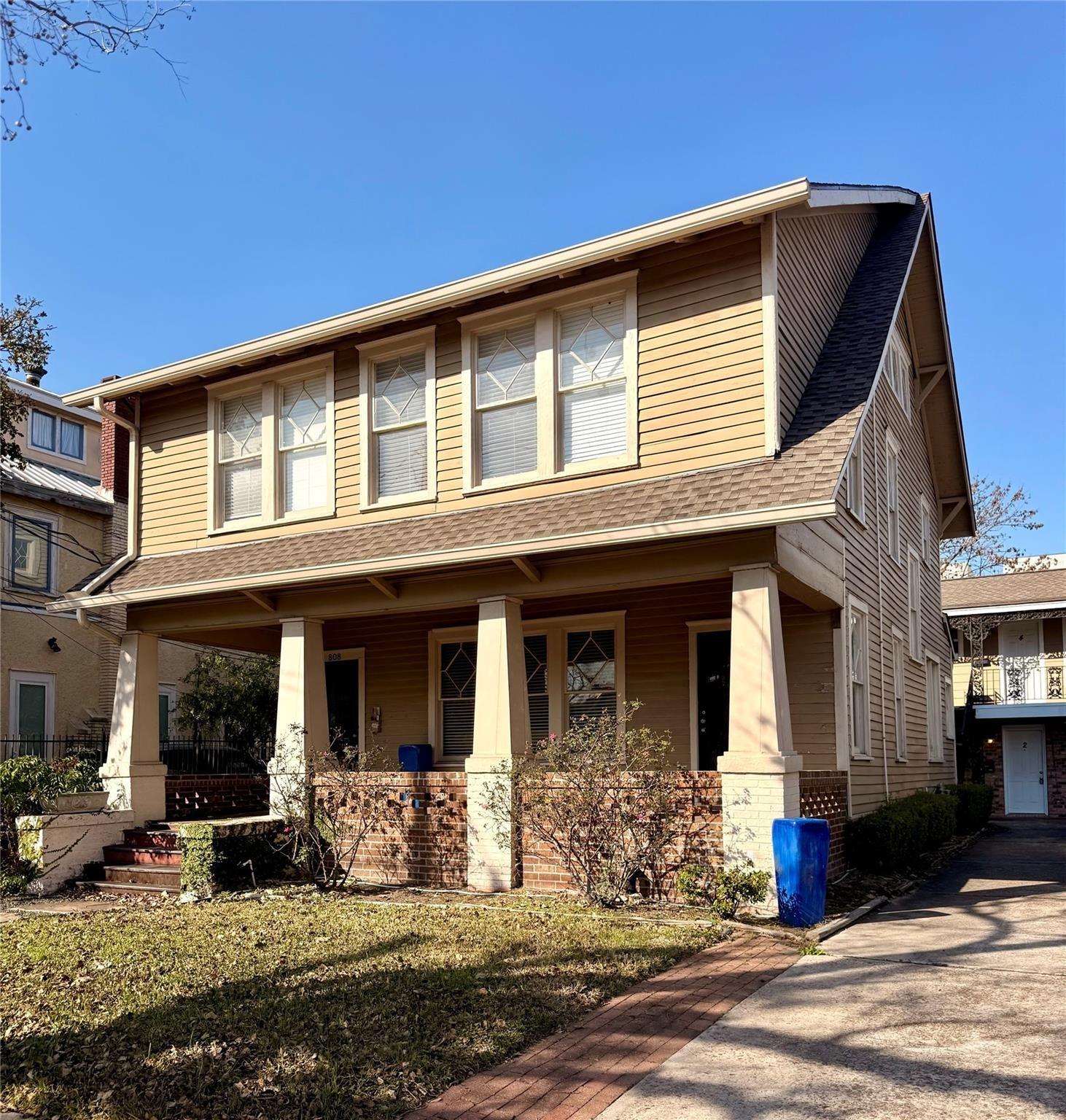 W Main St, Houston, TX 77006