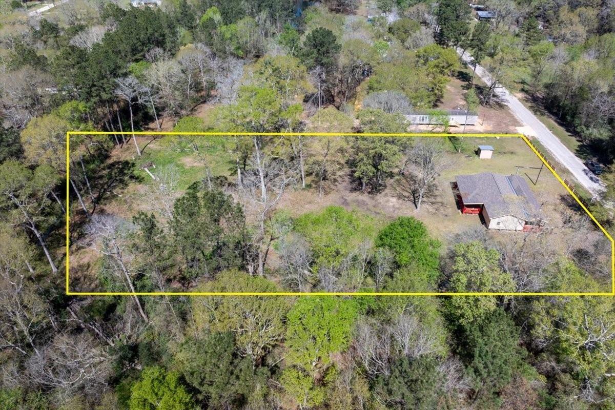 Willow Dr, Shepherd, TX 77371