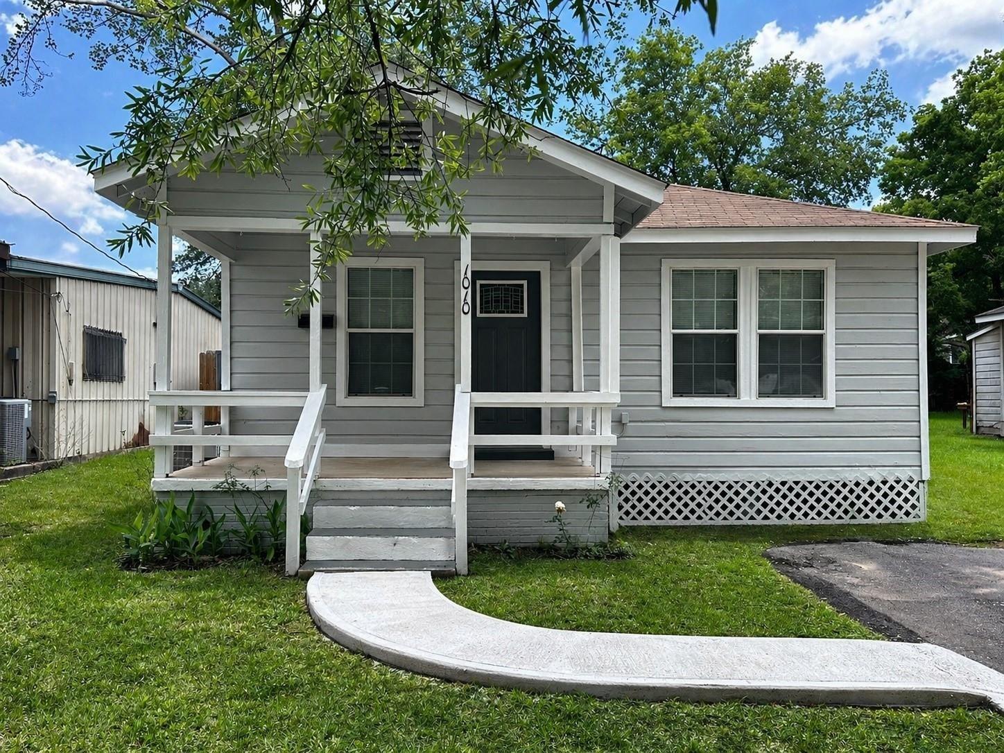 Palestine St, Conroe, TX 77301