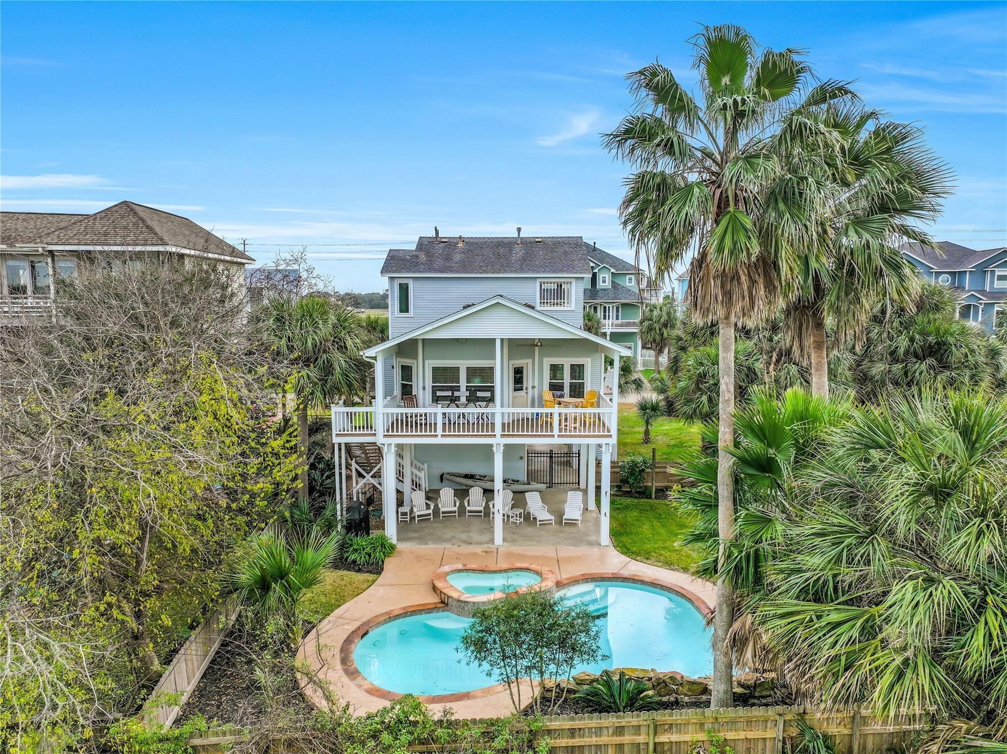 Binnacle Way, Galveston, TX 77554