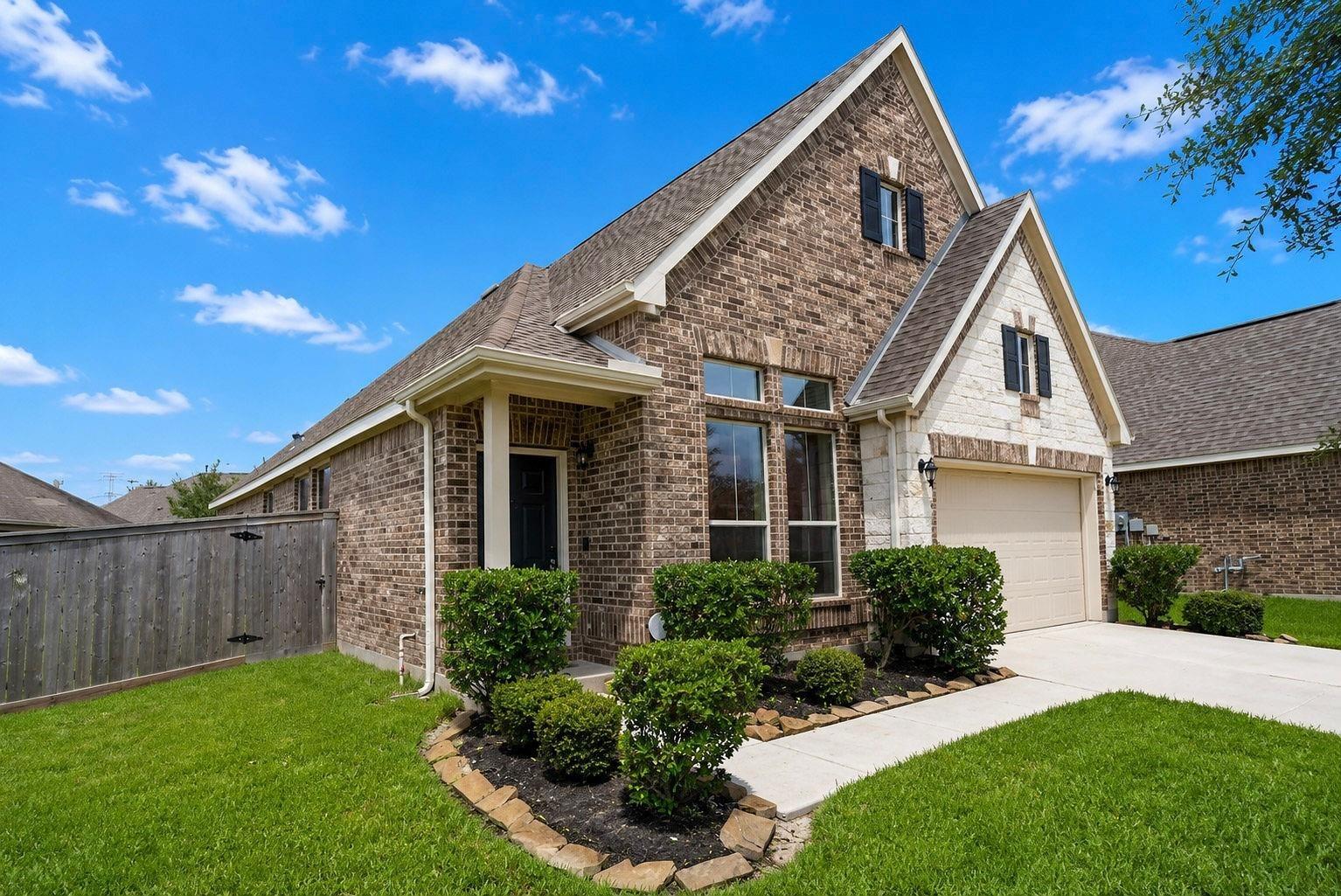Chapel Valley Ct, Cypress, TX 77433