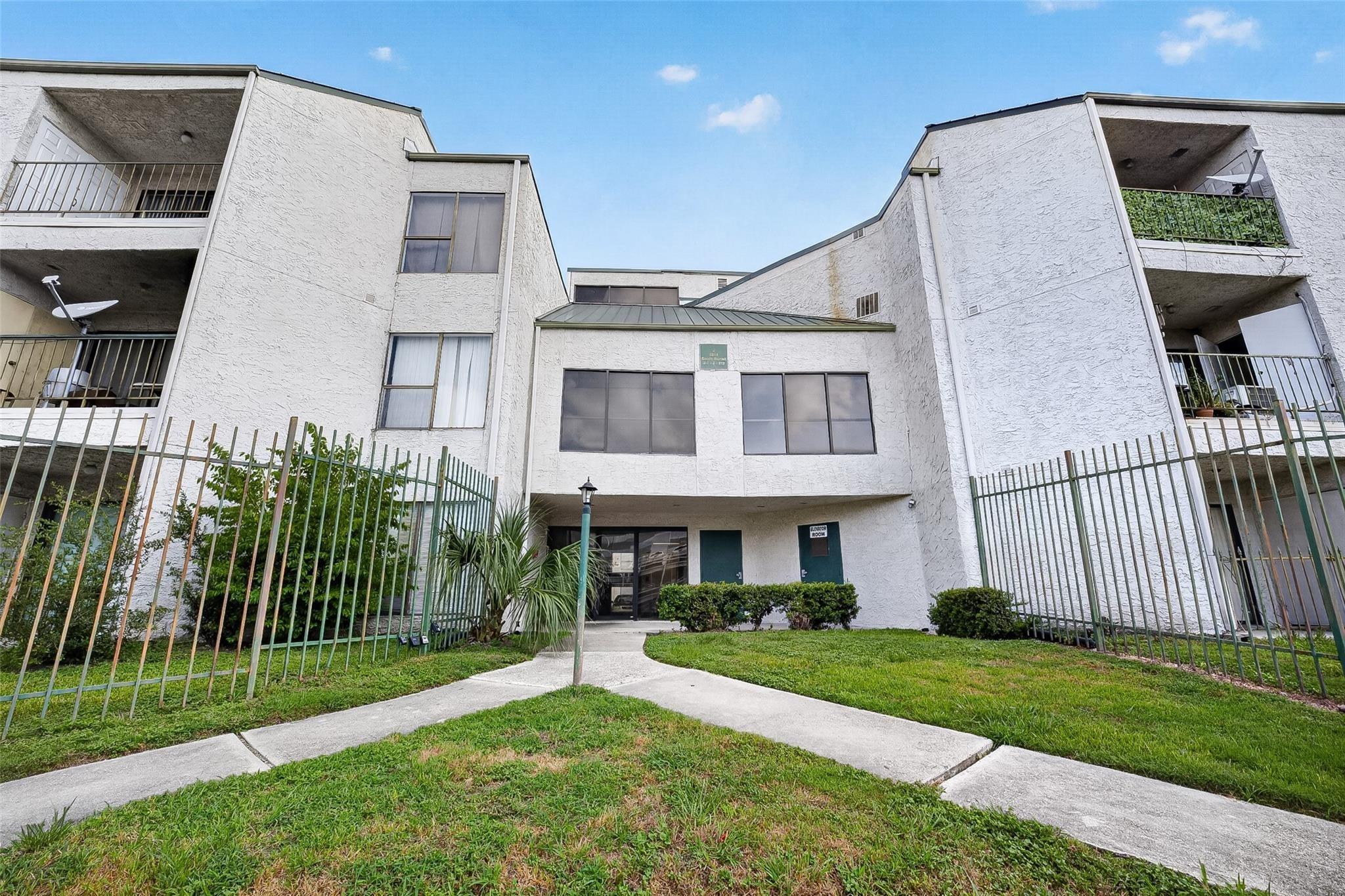 S Bartell Dr, Houston, TX 77054