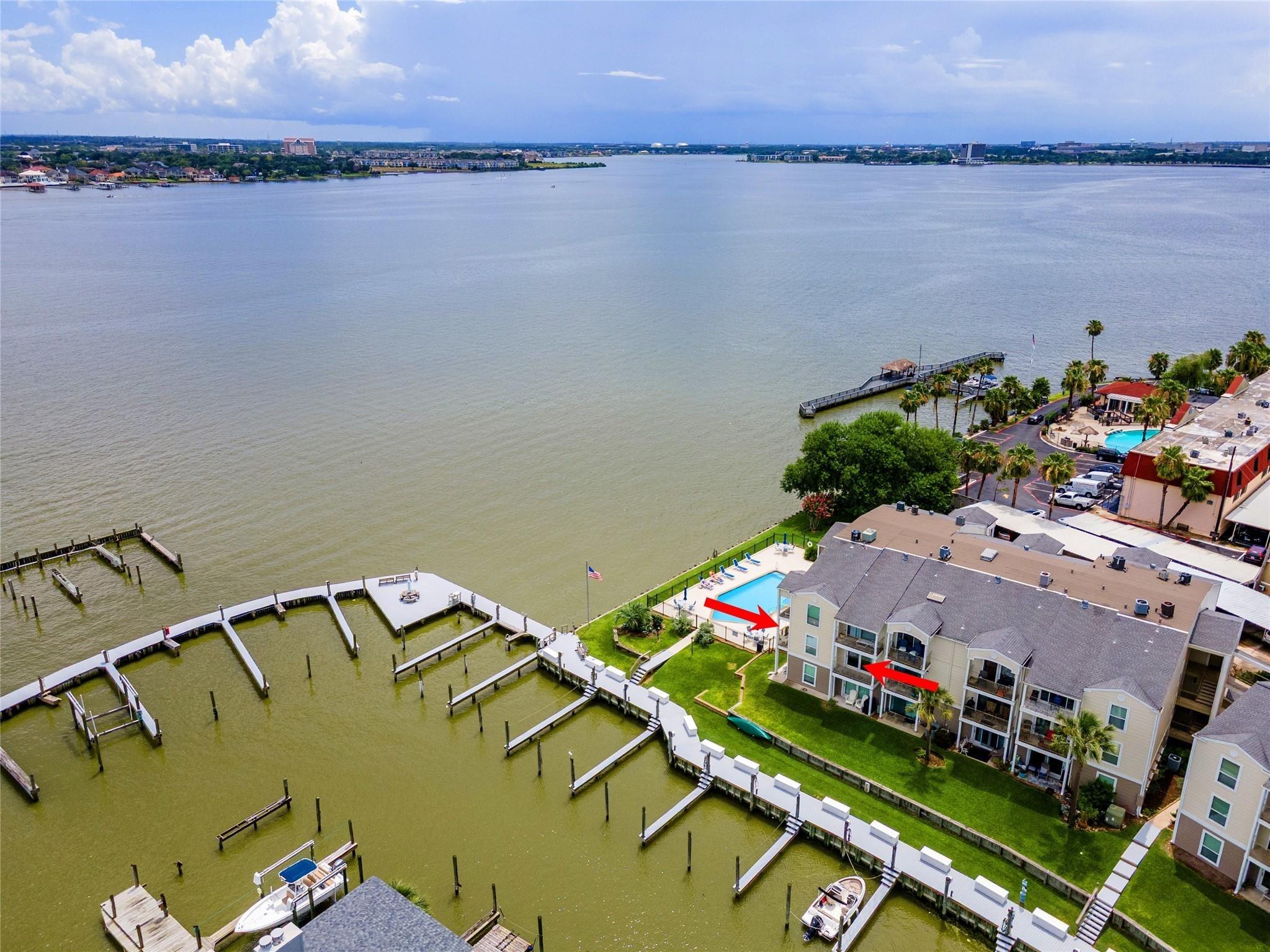 Yacht Club Ln, Seabrook, TX 77586