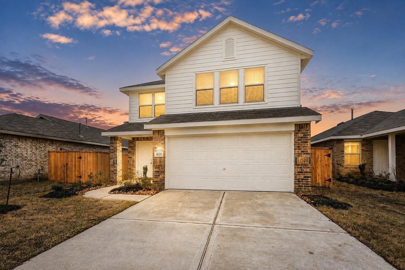 Estes Lakes Dr, Baytown, TX 77521