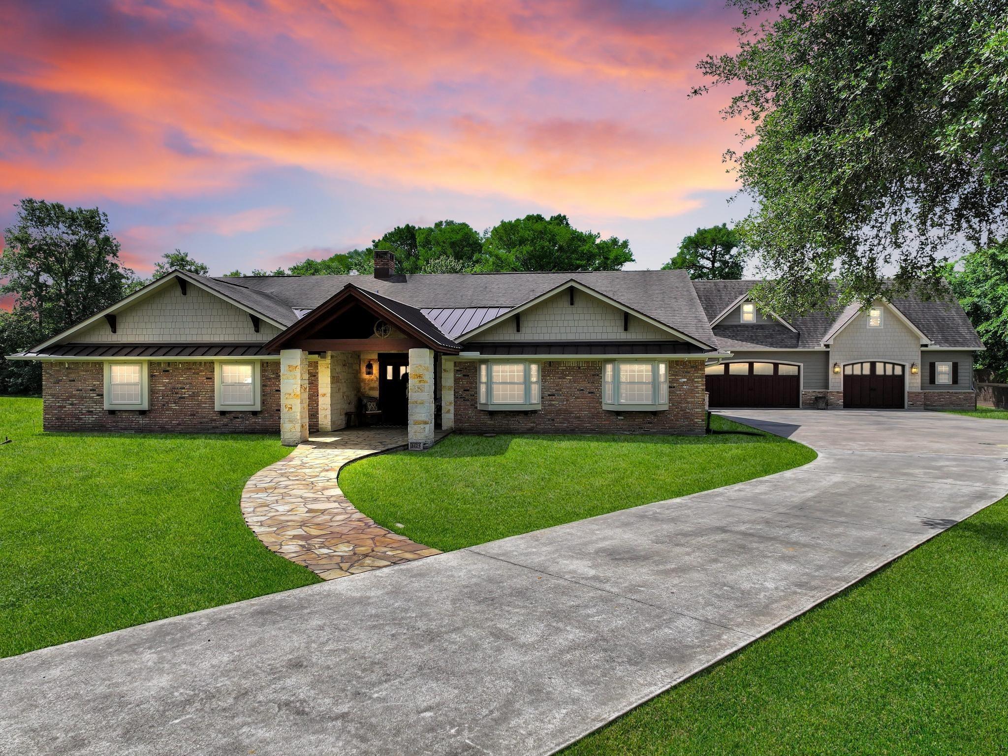 W Park Ave, Orange, TX 77630