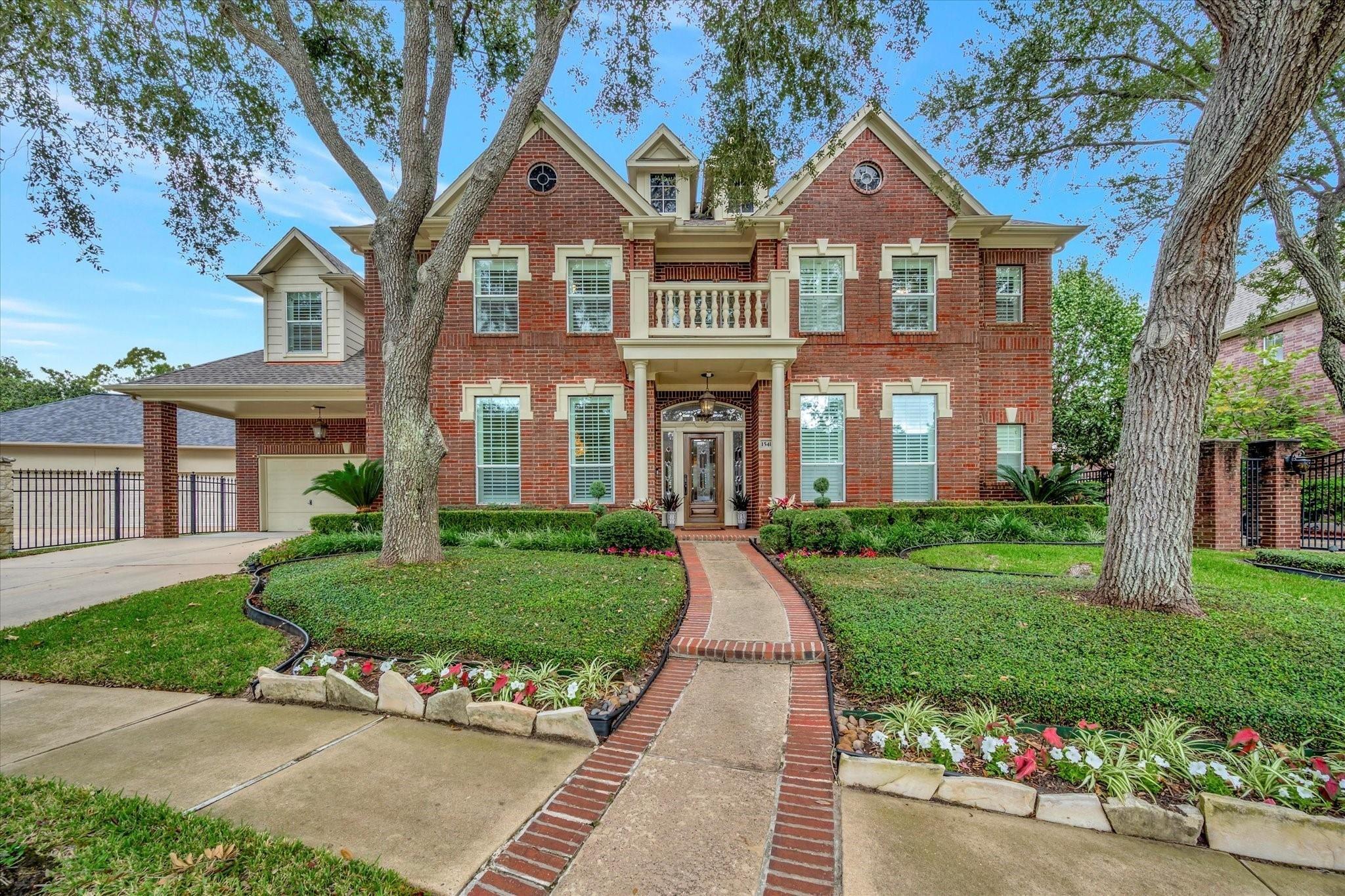 Rocky Oak Ct, Houston, TX 77059