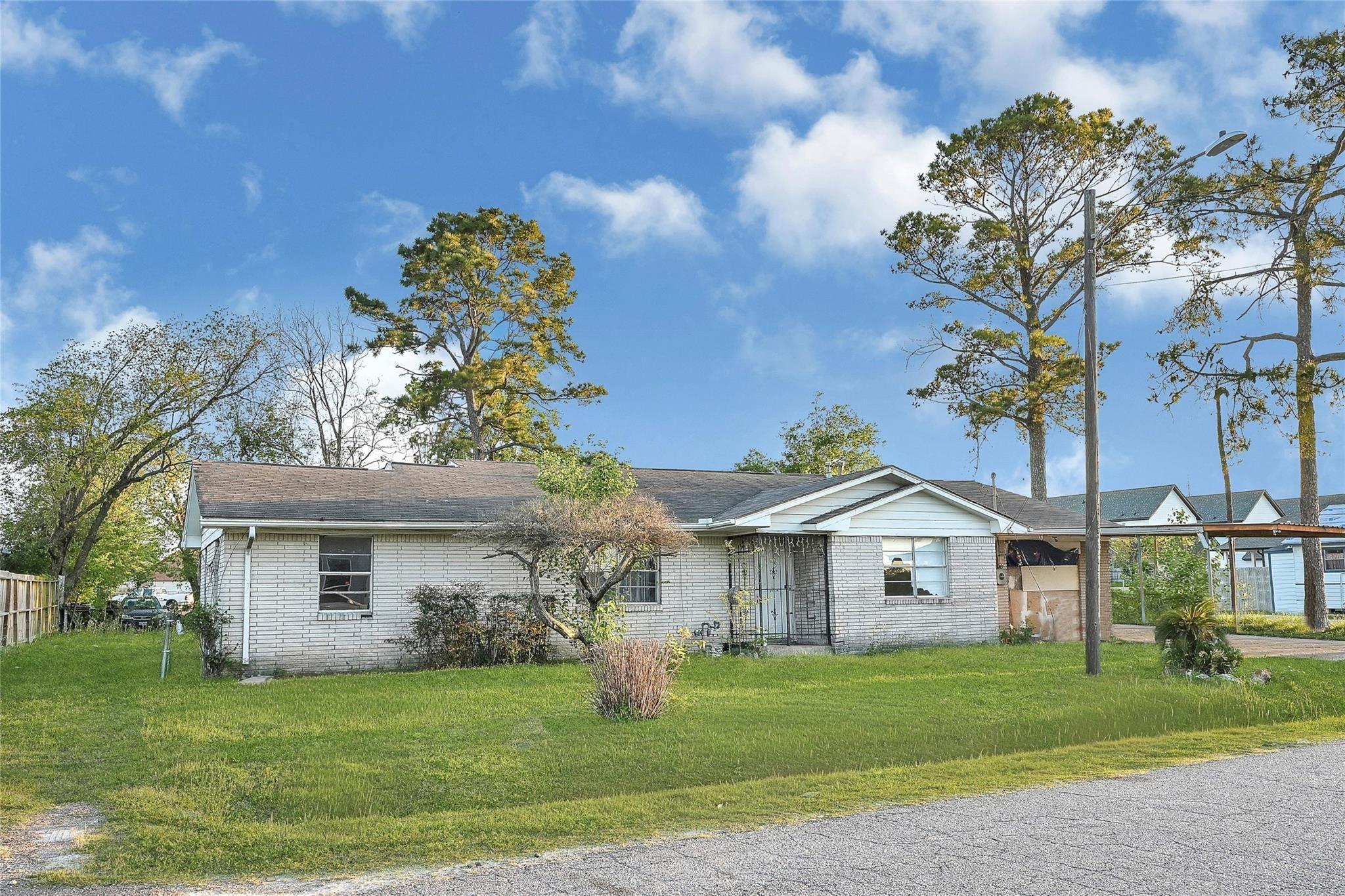 Booker St, Houston, TX 77028