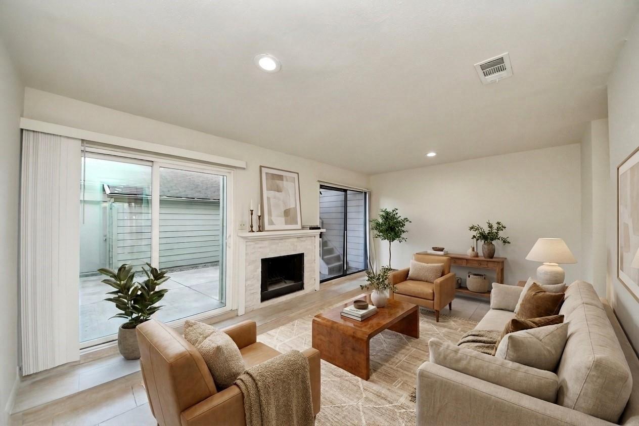 Country Place Dr, Houston, TX 77079