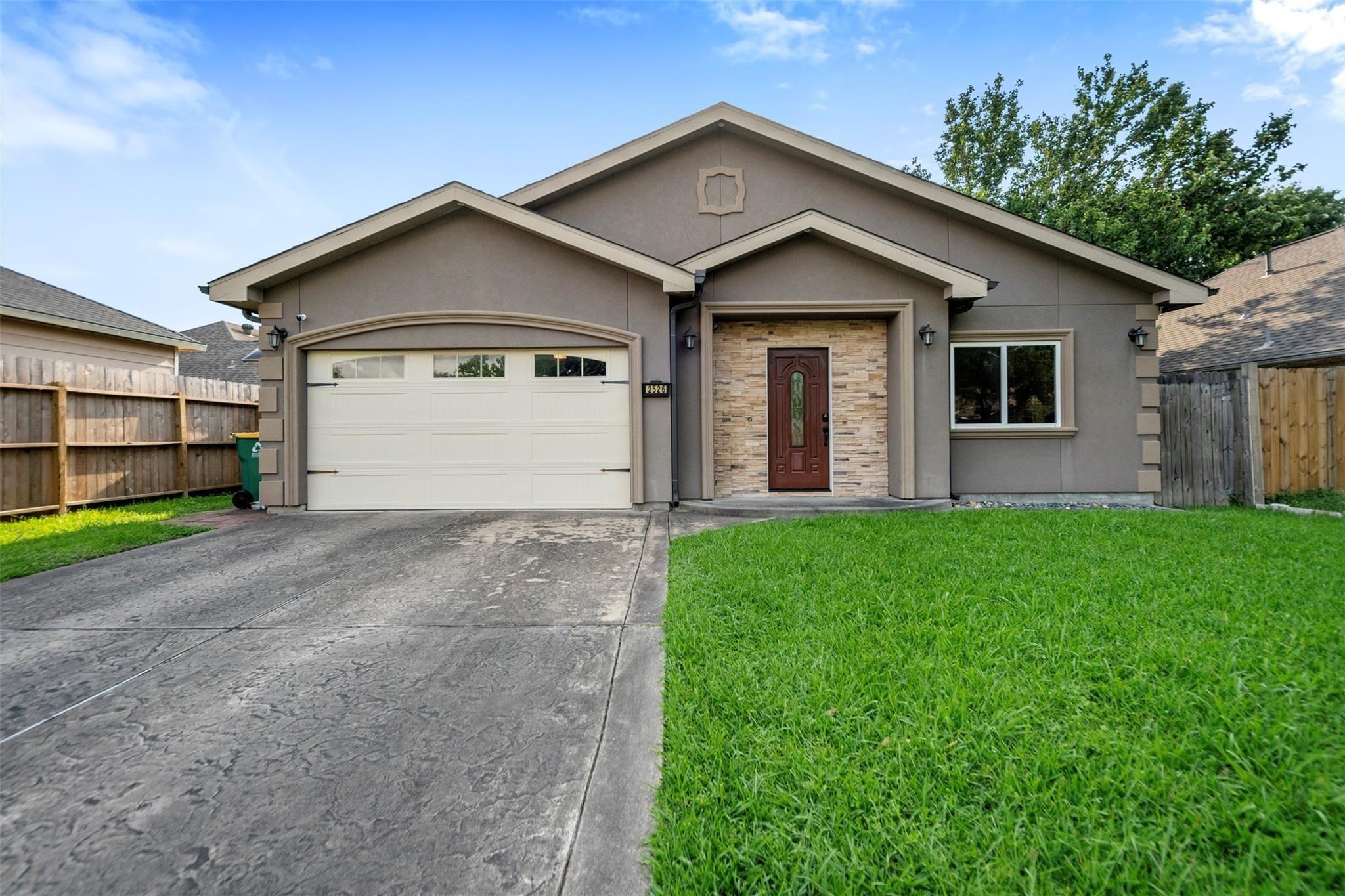 Perez Rd, Pasadena, TX 77502