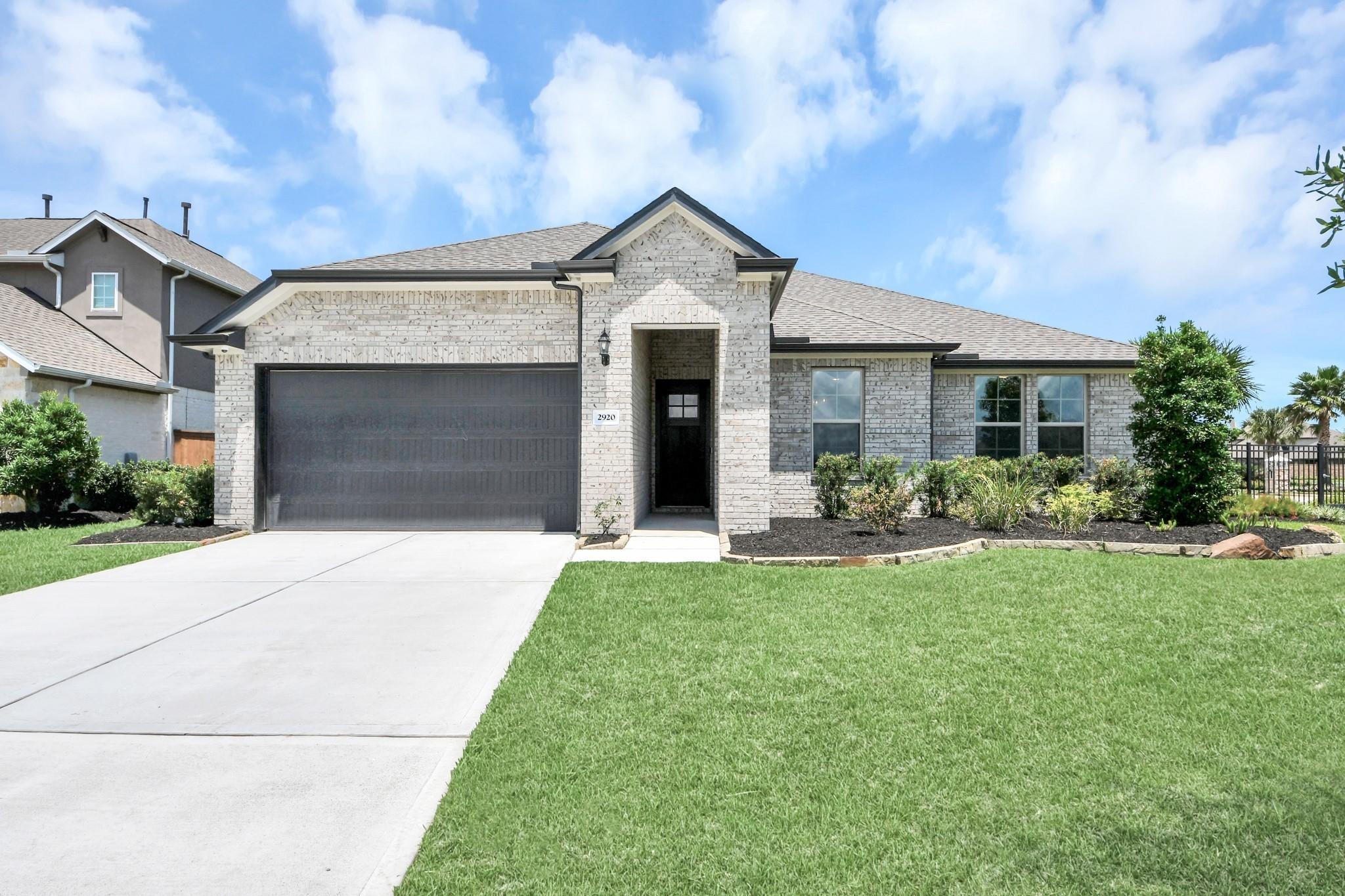 Arbor Edge Xing, La Marque, TX 77568