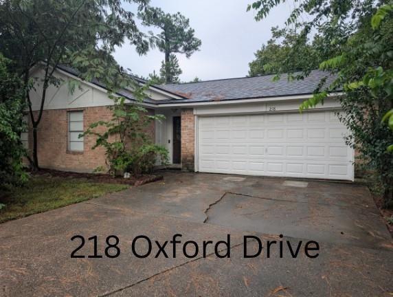 Oxford Dr, Conroe, TX 77303