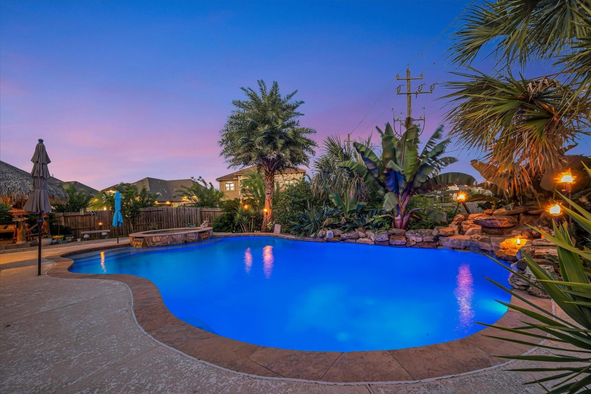 Marina Oaks Ct, Kemah, TX 77565