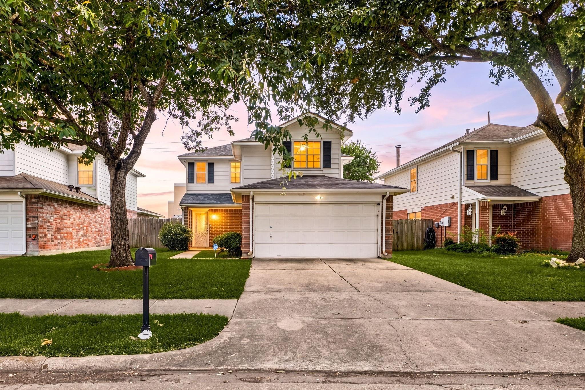 Evesborough Dr, Houston, TX 77099