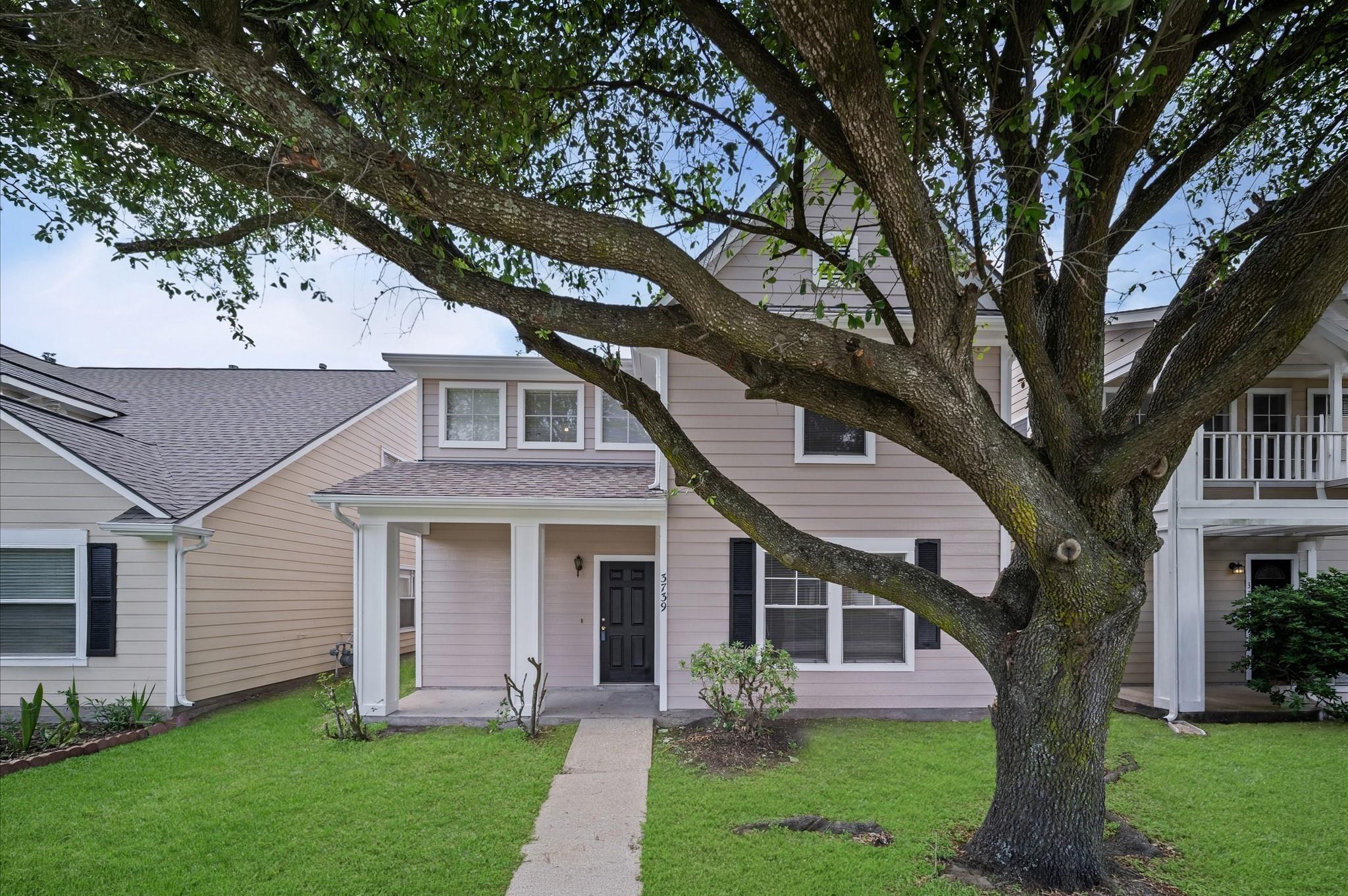 E Traditions Ct, Houston, TX 77082