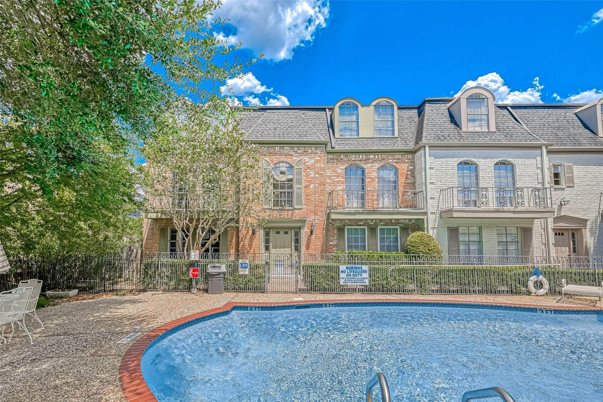 N Post Oak Ln, Houston, TX 77024