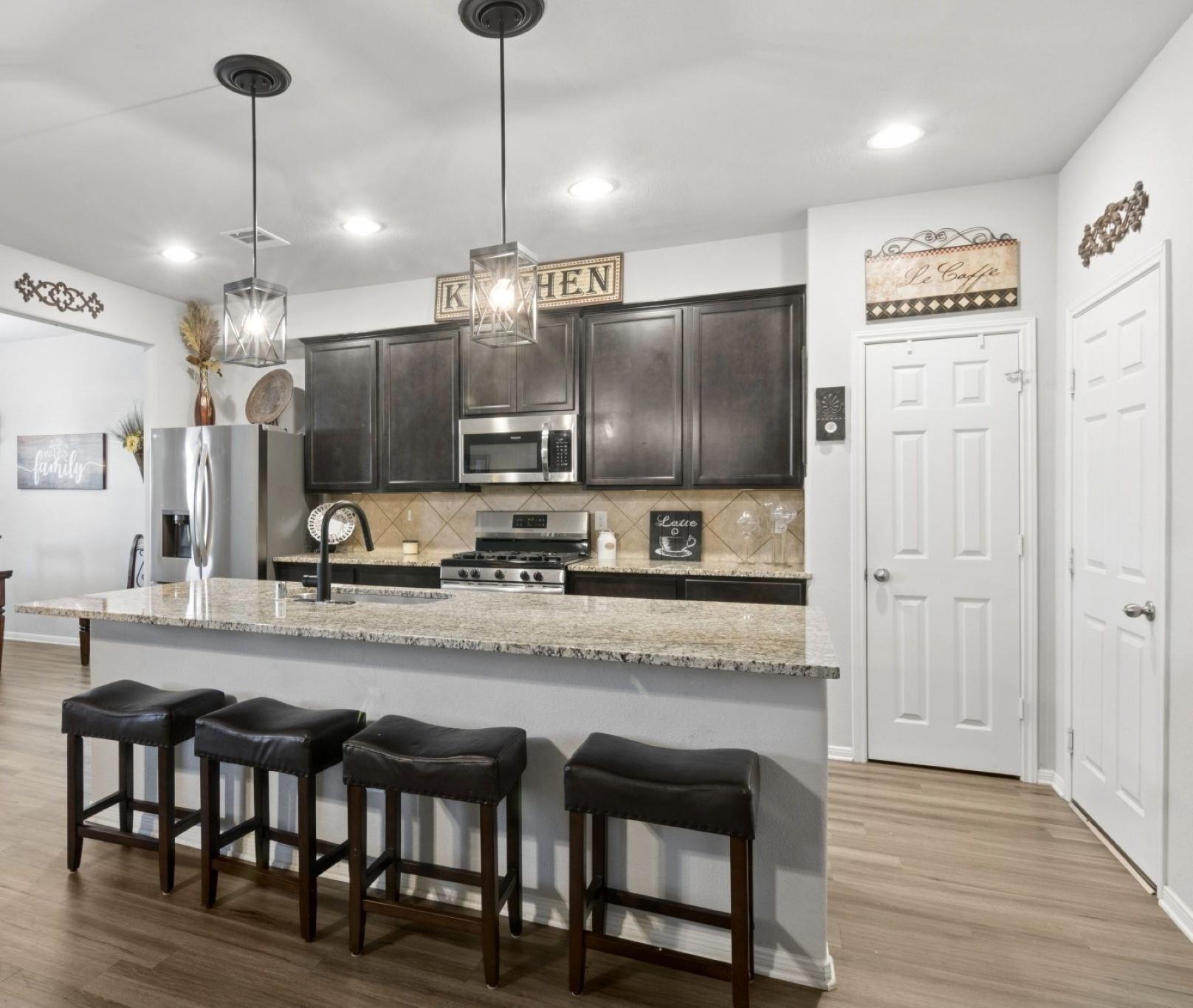 Topango Dr, Pasadena, TX 77504