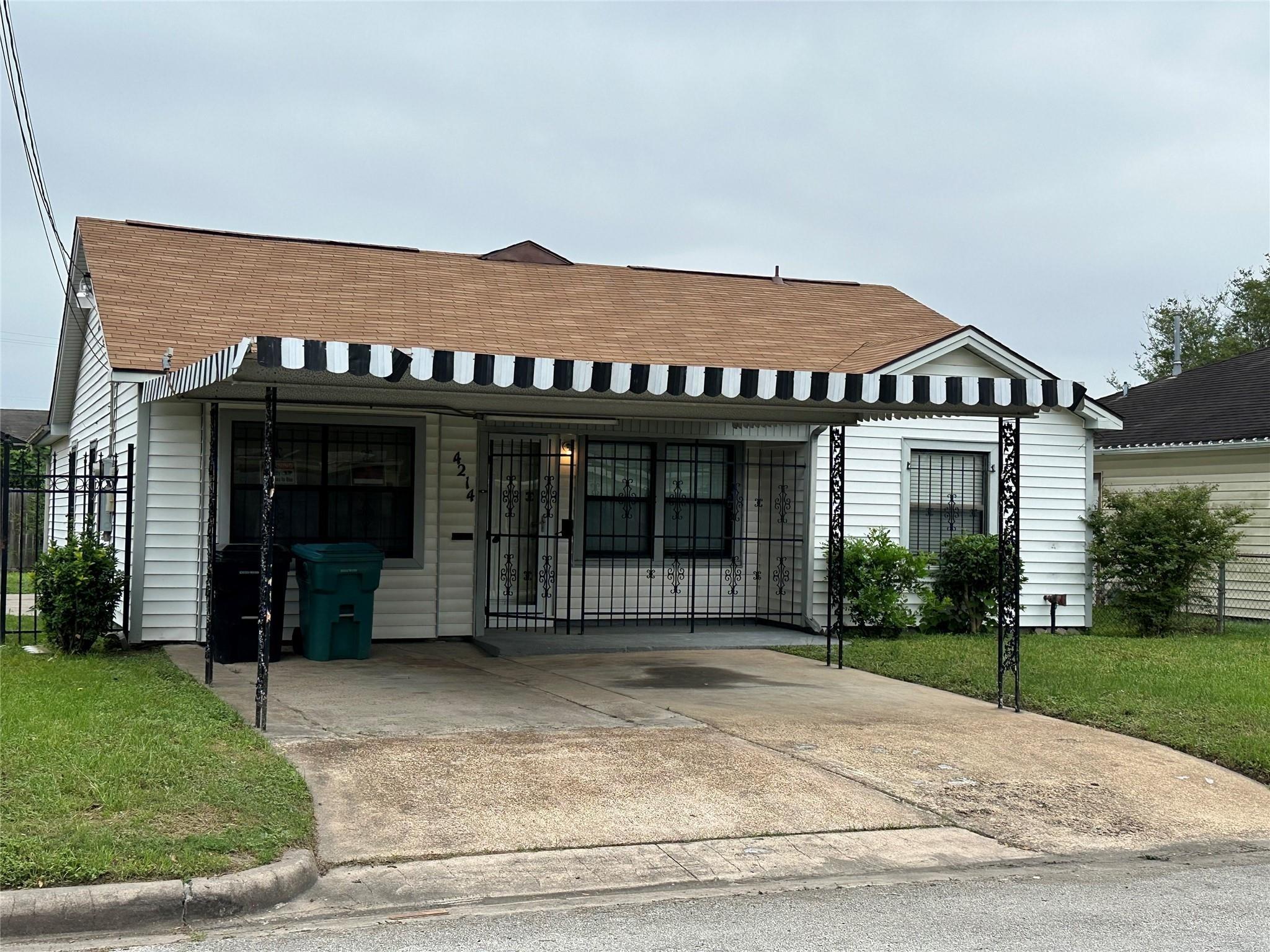 Gano St, Houston, TX 77009