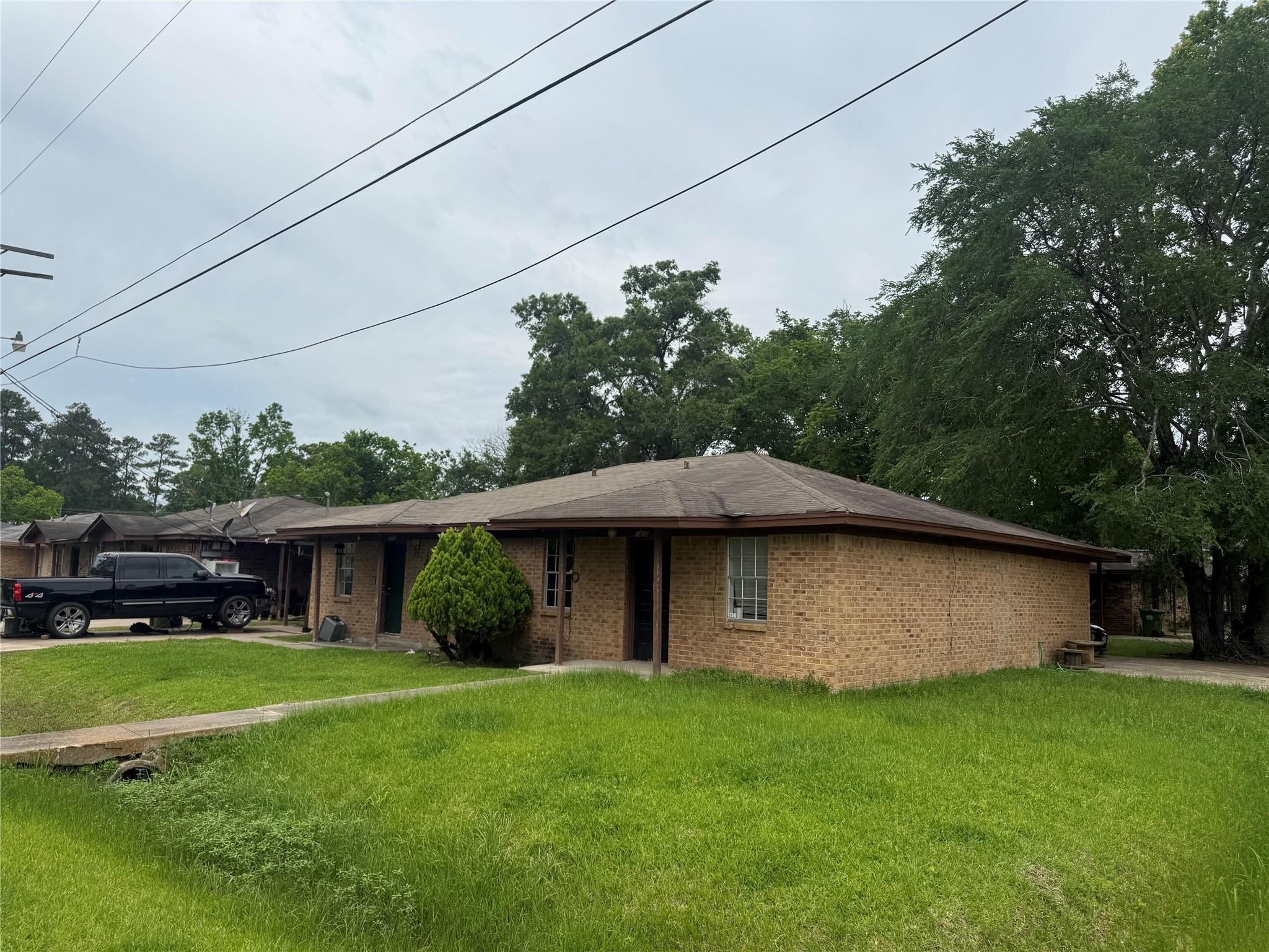 & 1415, Cleveland, TX 77327