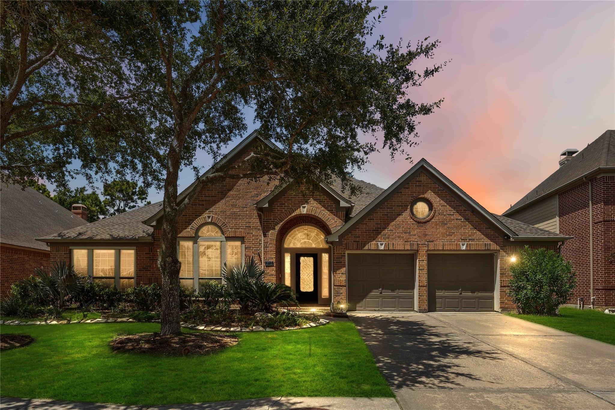 Green Mountain Dr, Pearland, TX 77584