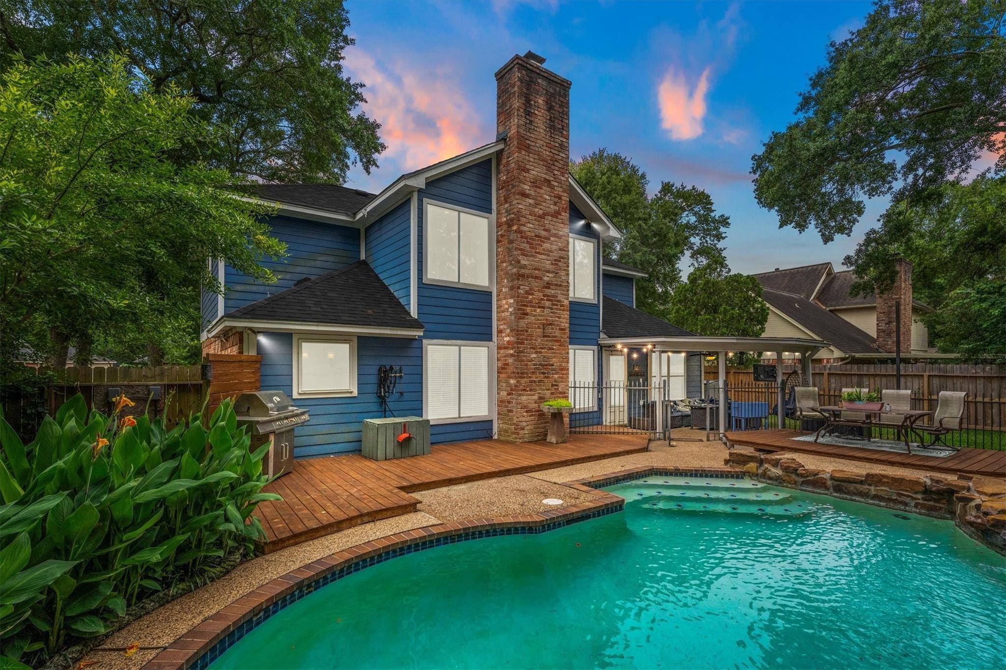 Stillwater Dr, Houston, TX 77070
