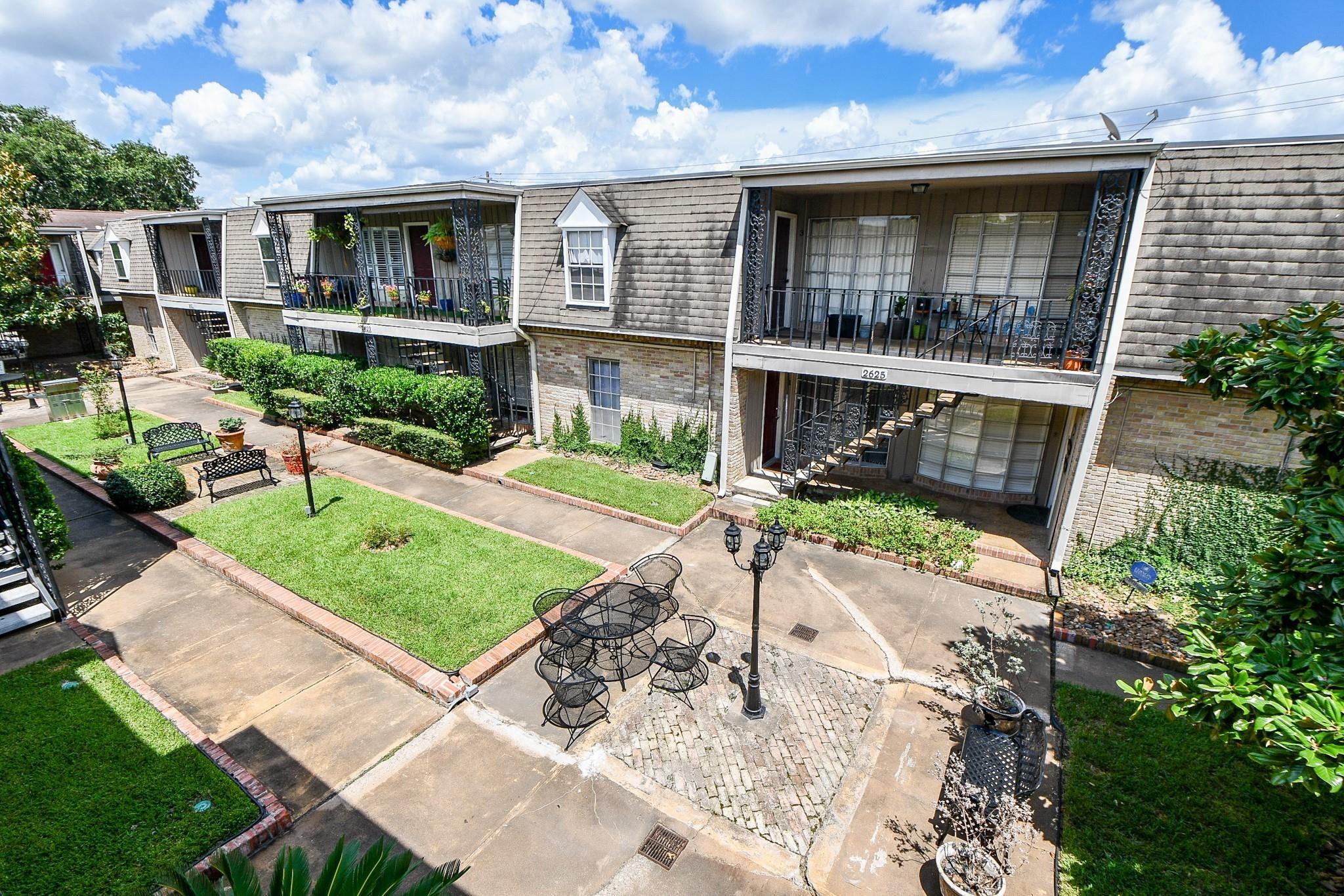Marilee Ln, Houston, TX 77057