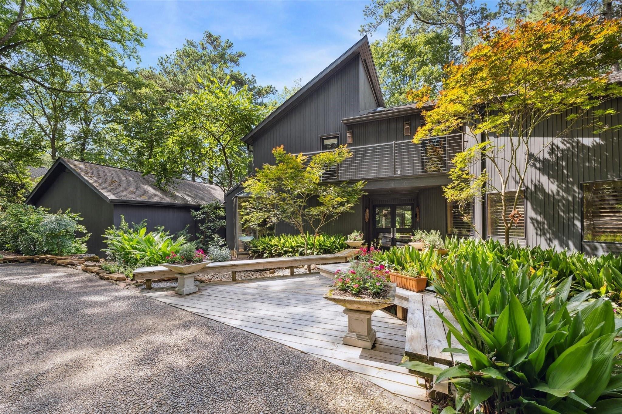 Holly Hollow St, Tomball, TX 77377