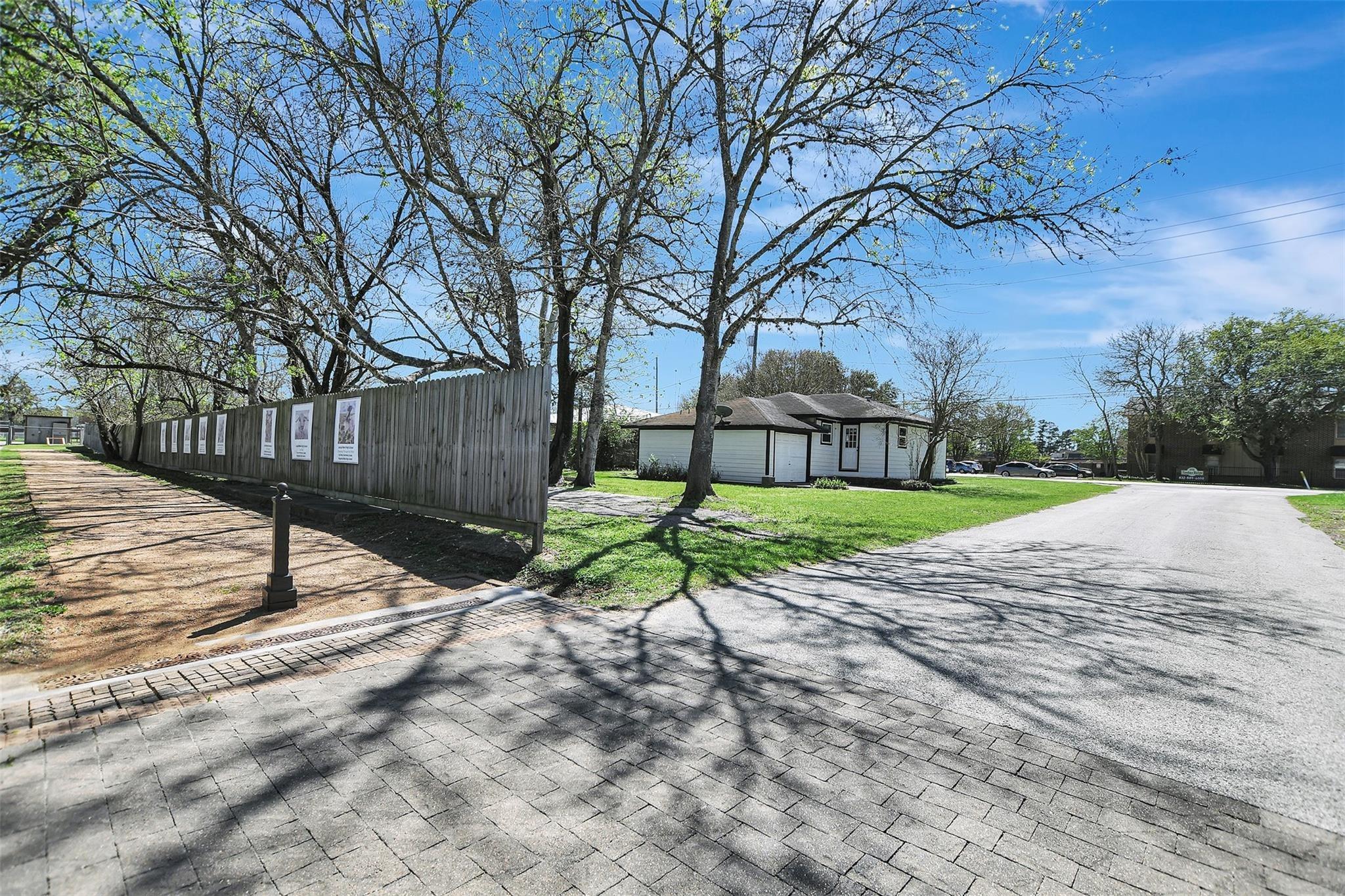 Commerce St, Magnolia, TX 77355
