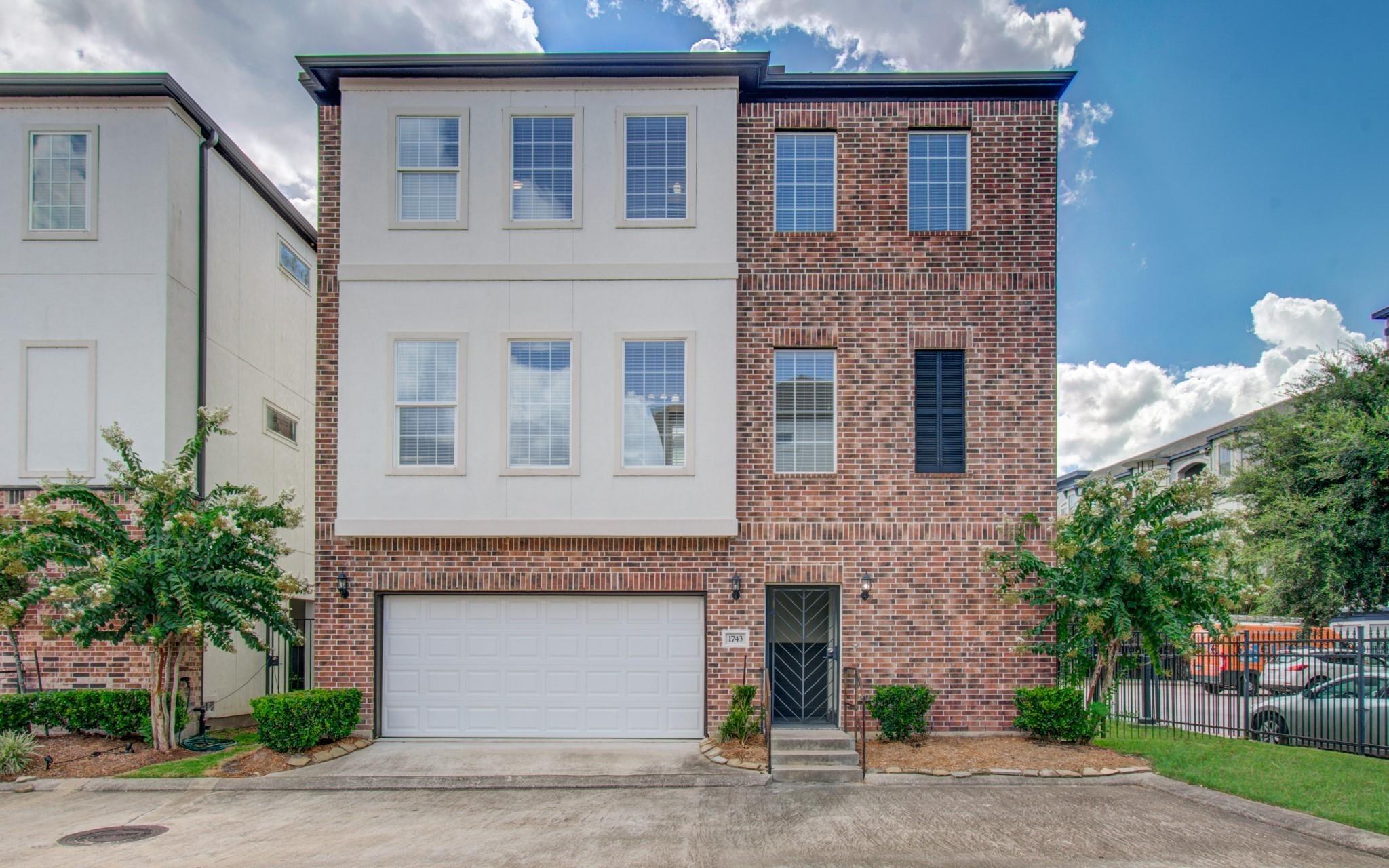 Dominica Dr, Kingwood, TX 77345