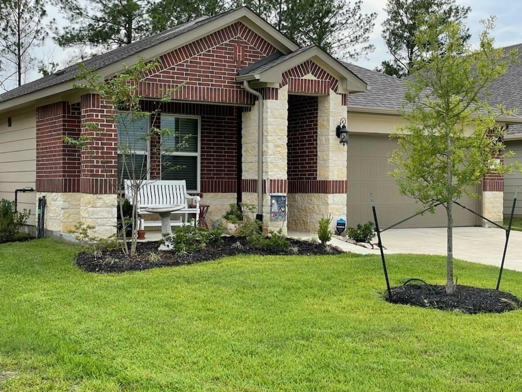 S Winding Pines Dr, Tomball, TX 77375