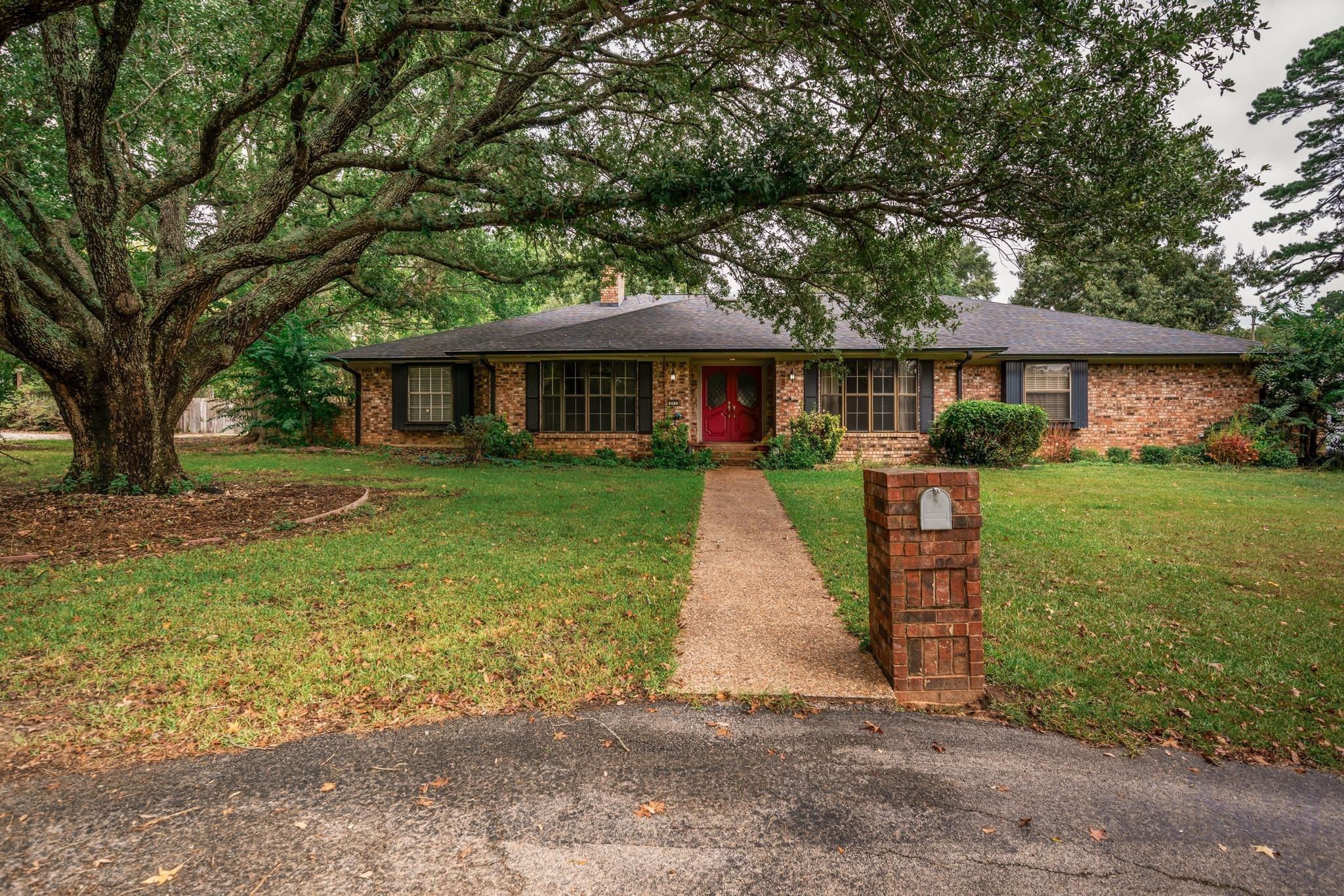 E Tuttle Rd, White Oak, TX 75693