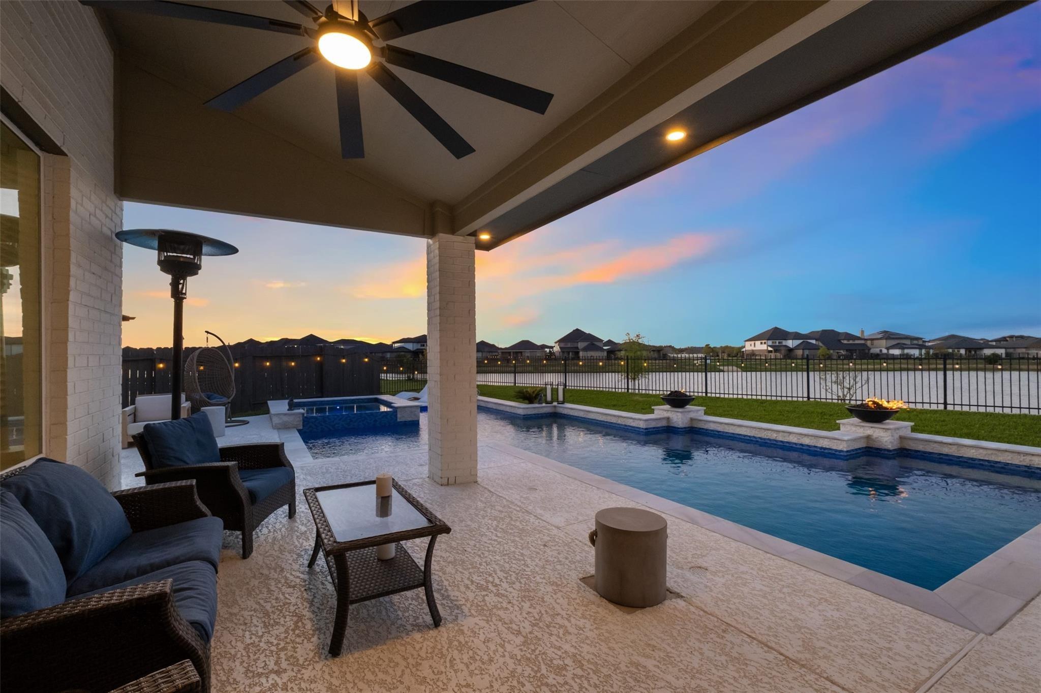 Hannahs Harbor Ln, Katy, TX 77494