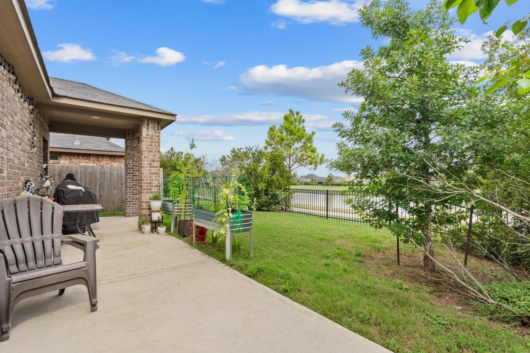 Lake City Ln, Houston, TX 77047