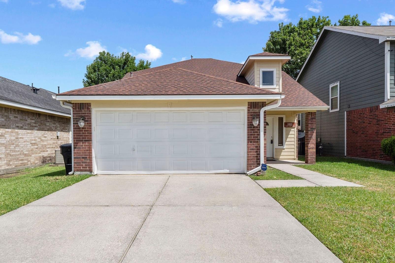 Fossil Rock Ln, Houston, TX 77034