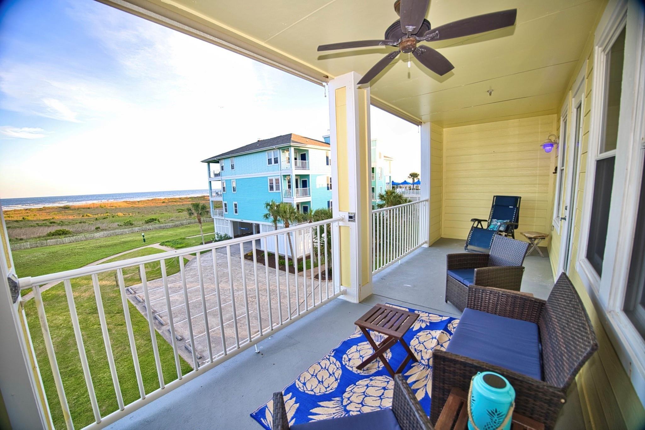 Pointe West Dr, Galveston, TX 77554