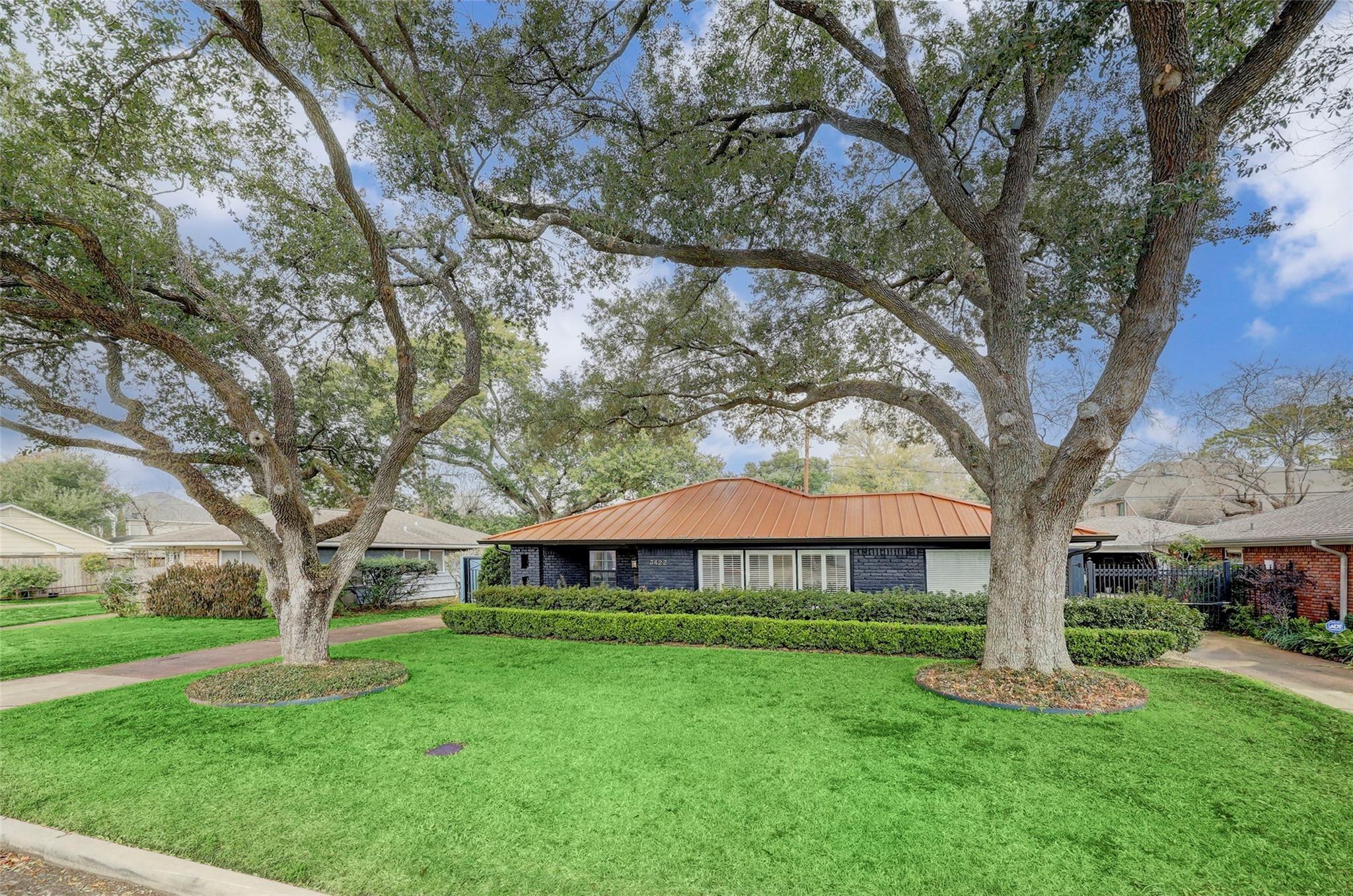 Norris Dr, Houston, TX 77025